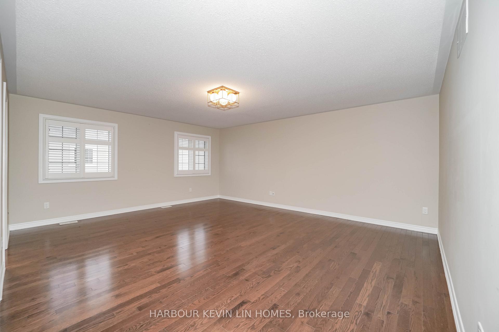 Photo 24 of 84 Glenheron Crescent, Vaughan, Patterson — HOMEH
