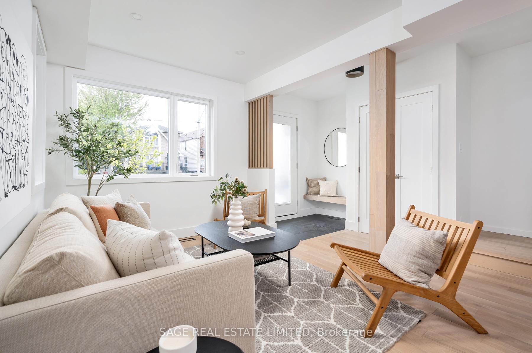 Photo 4 of 245 Linsmore Crescent, Toronto, Danforth Village-East York — HOMEH