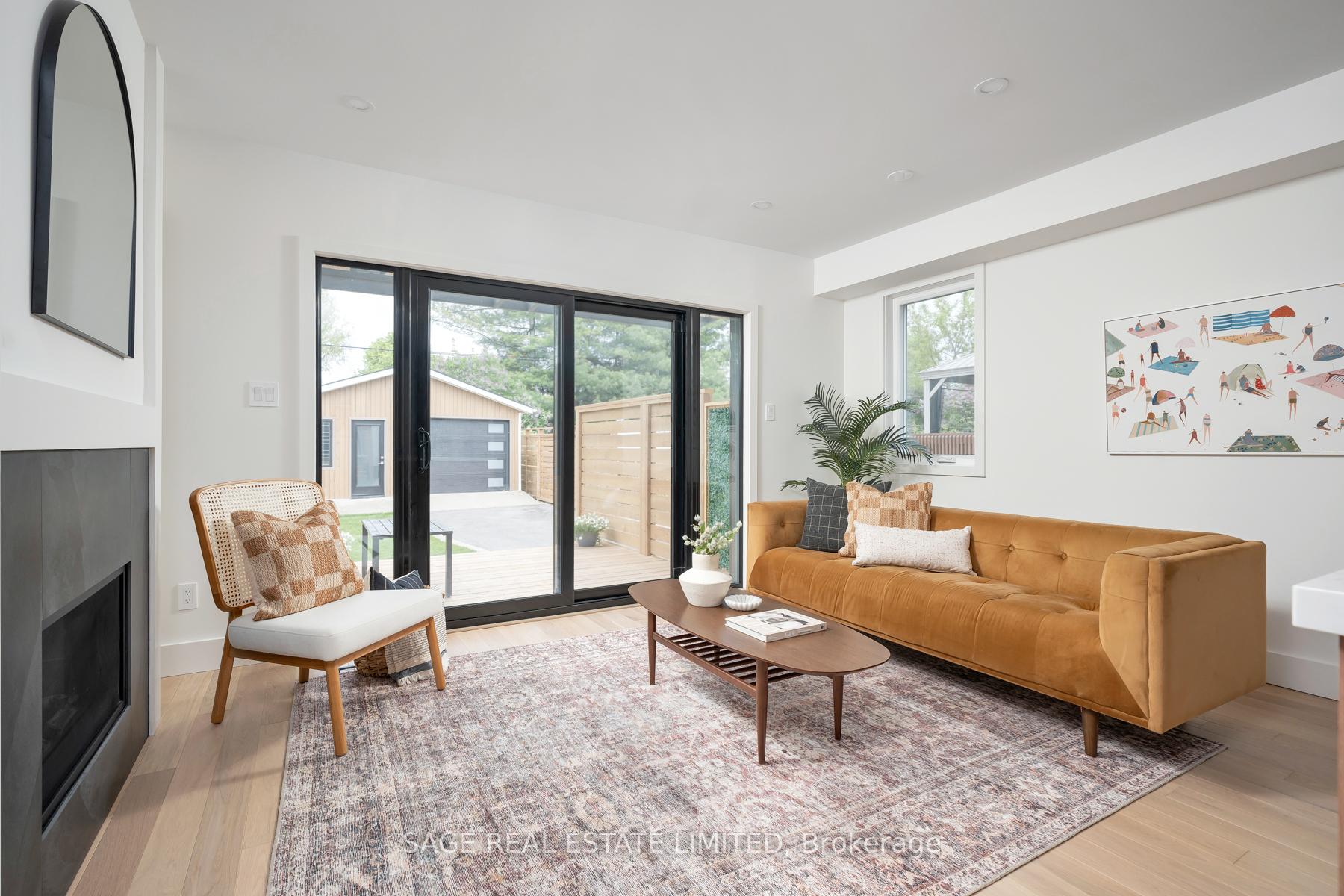 Photo 14 of 245 Linsmore Crescent, Toronto, Danforth Village-East York — HOMEH