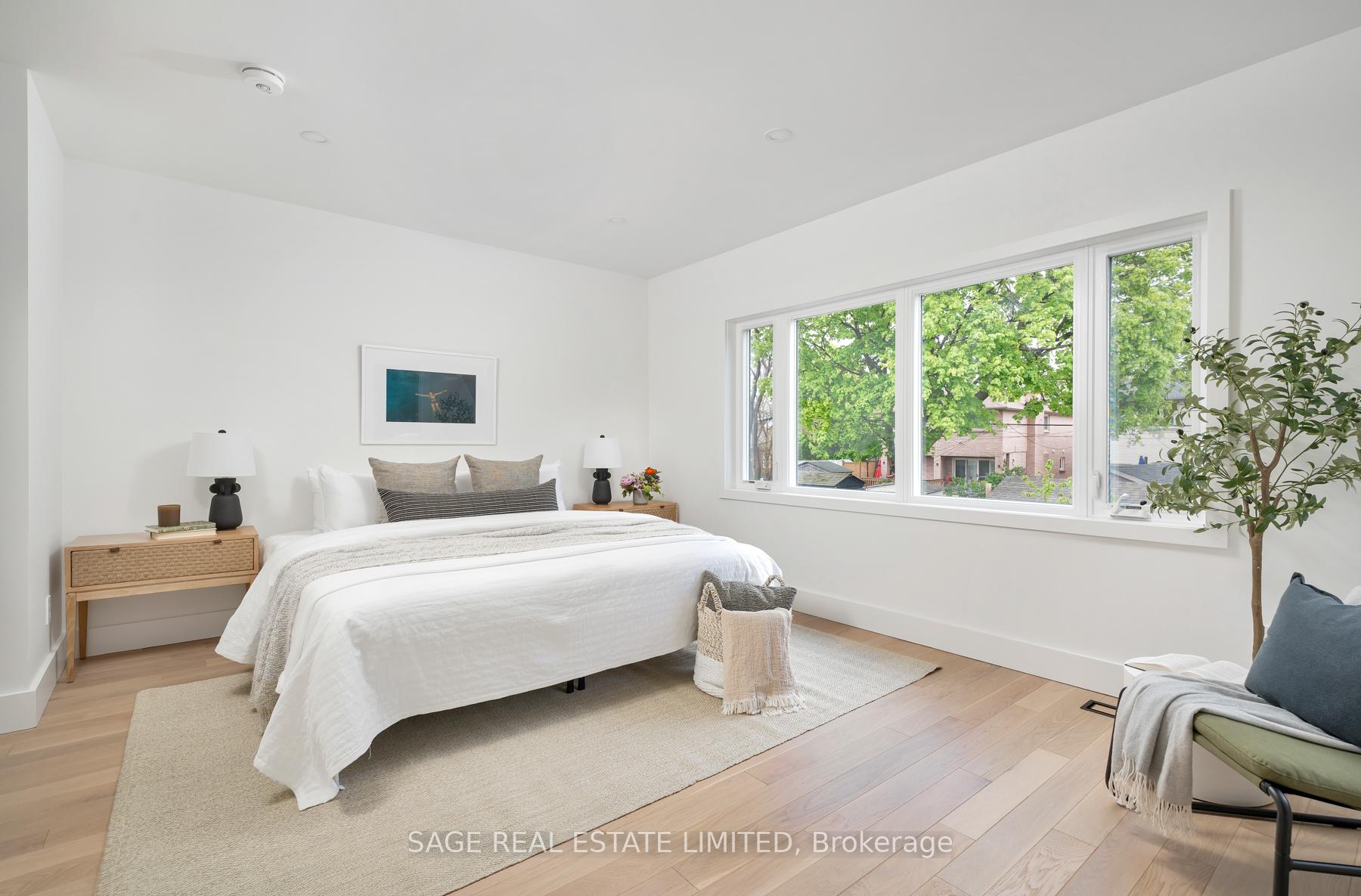 Photo 18 of 245 Linsmore Crescent, Toronto, Danforth Village-East York — HOMEH