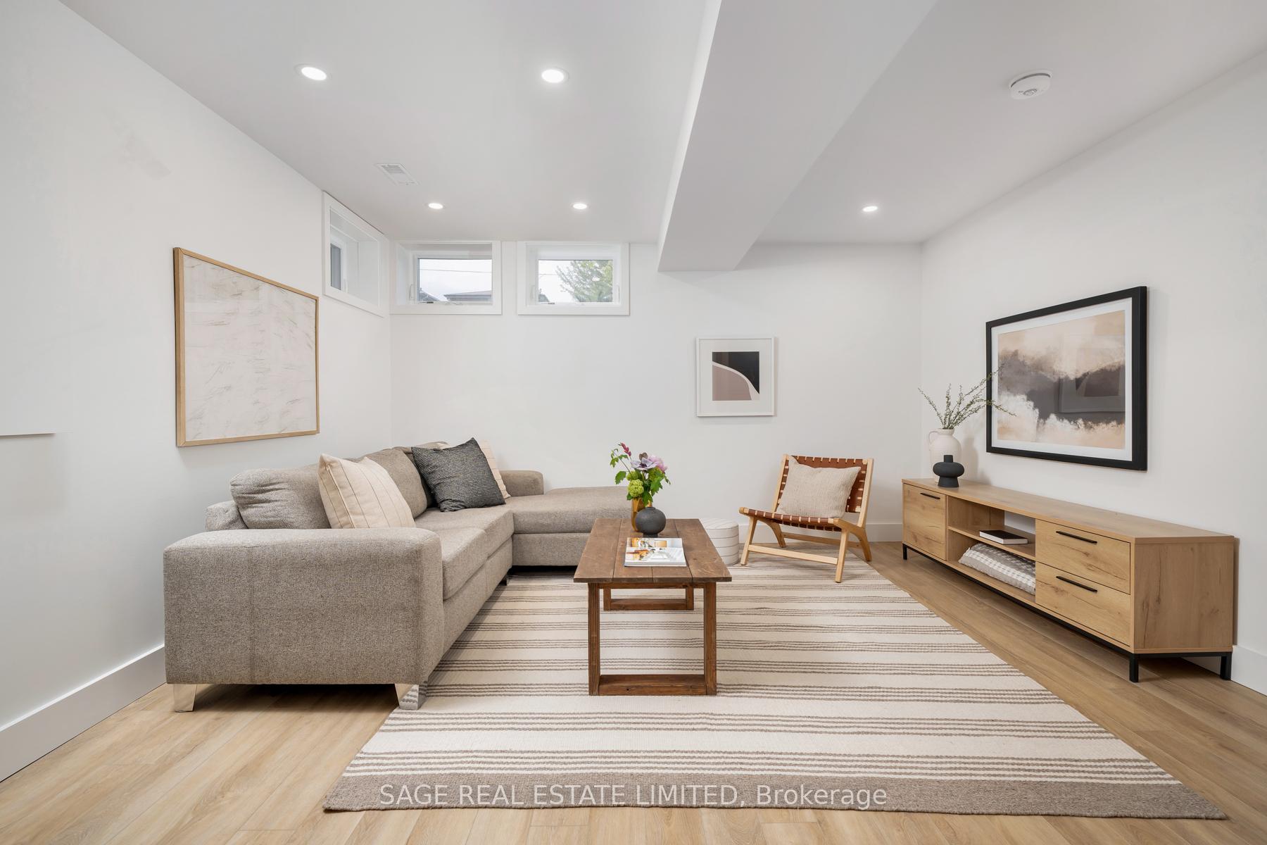 Photo 27 of 245 Linsmore Crescent, Toronto, Danforth Village-East York — HOMEH