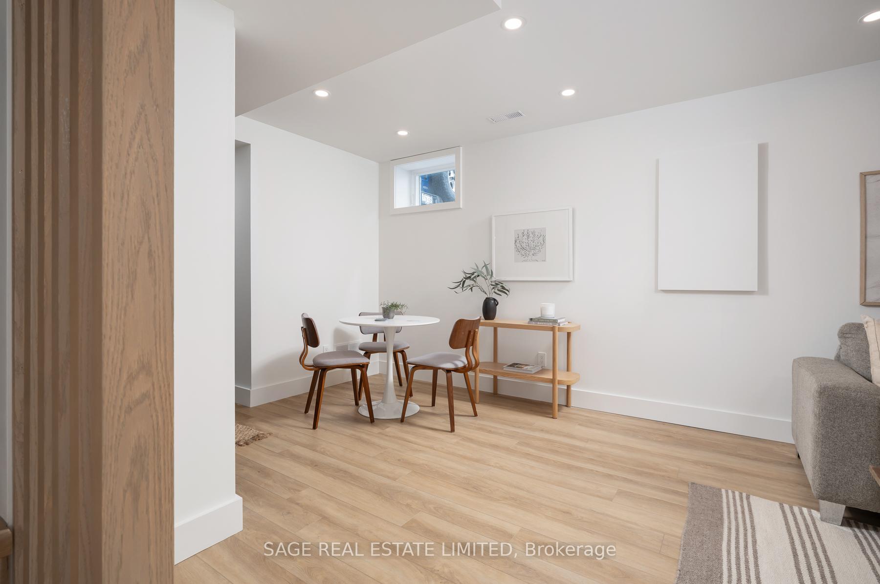 Photo 29 of 245 Linsmore Crescent, Toronto, Danforth Village-East York — HOMEH