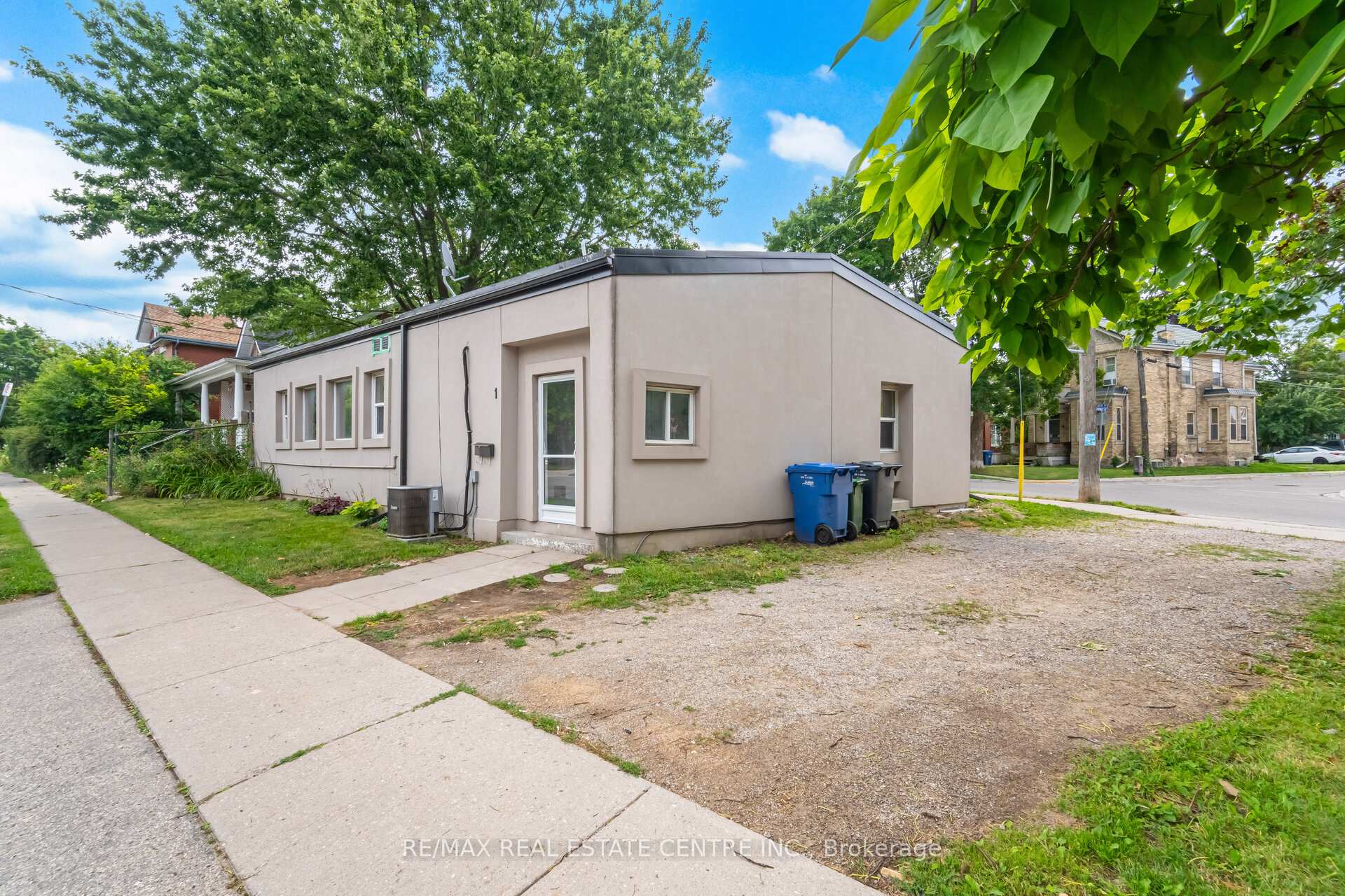 Photo 5 of 1 Ontario Street, Guelph, St. Patrick's Ward — HOMEH