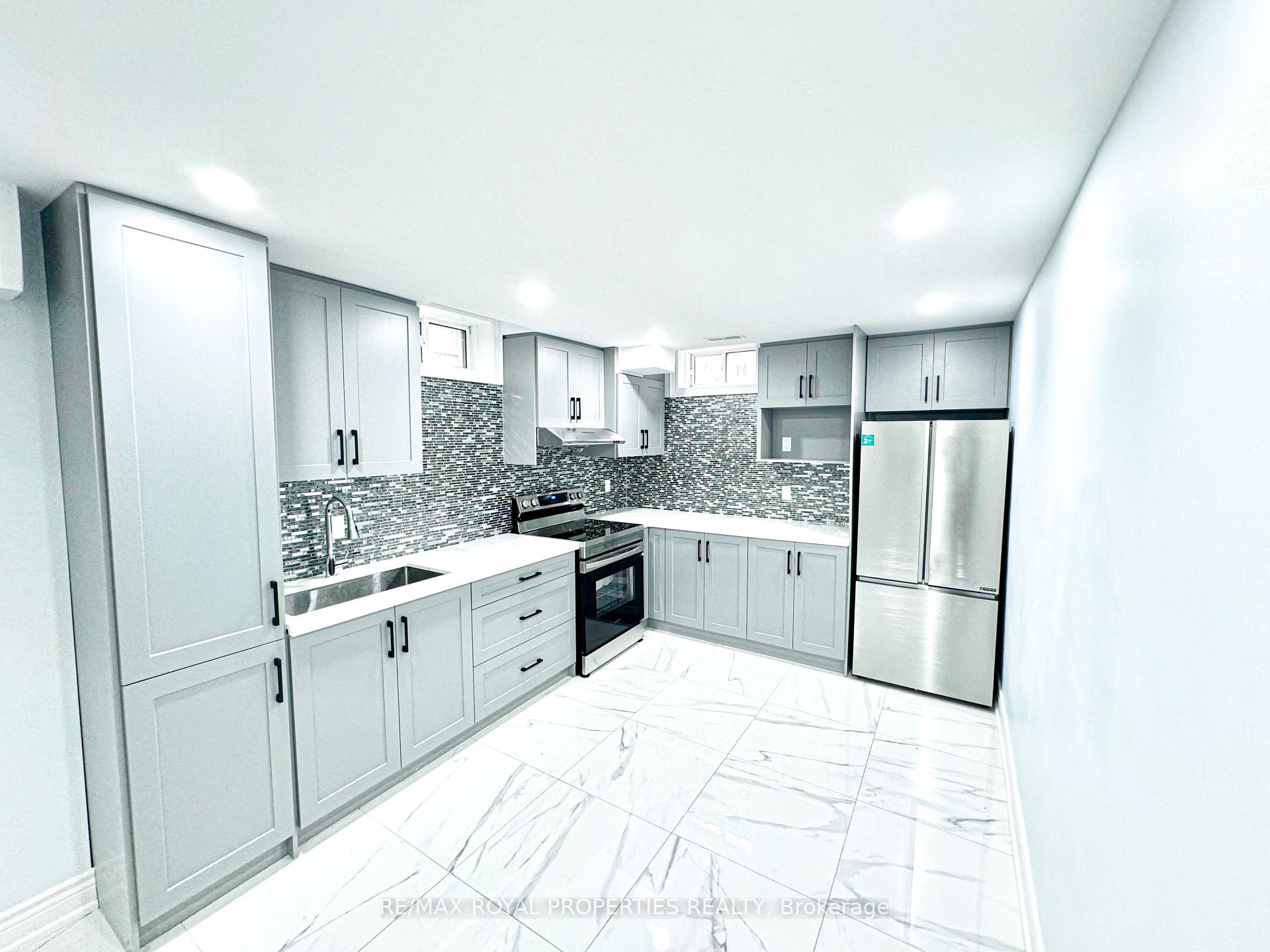 Photo 6 of Unit BSMT, 2 Quick Trail, Clarington, Bowmanville — HOMEH