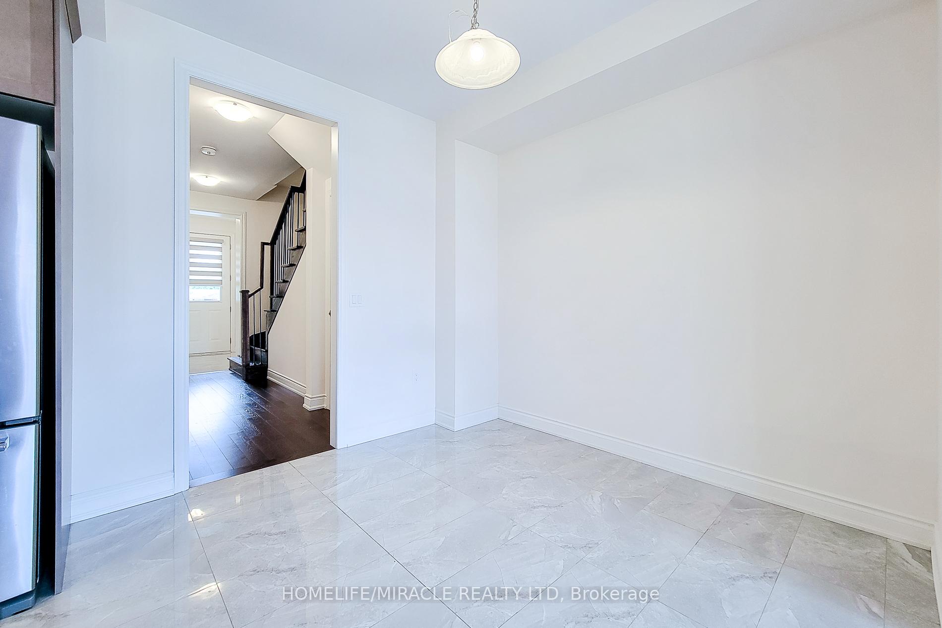 Photo 16 of 1101 Garner Road E, Hamilton, Ancaster — HOMEH