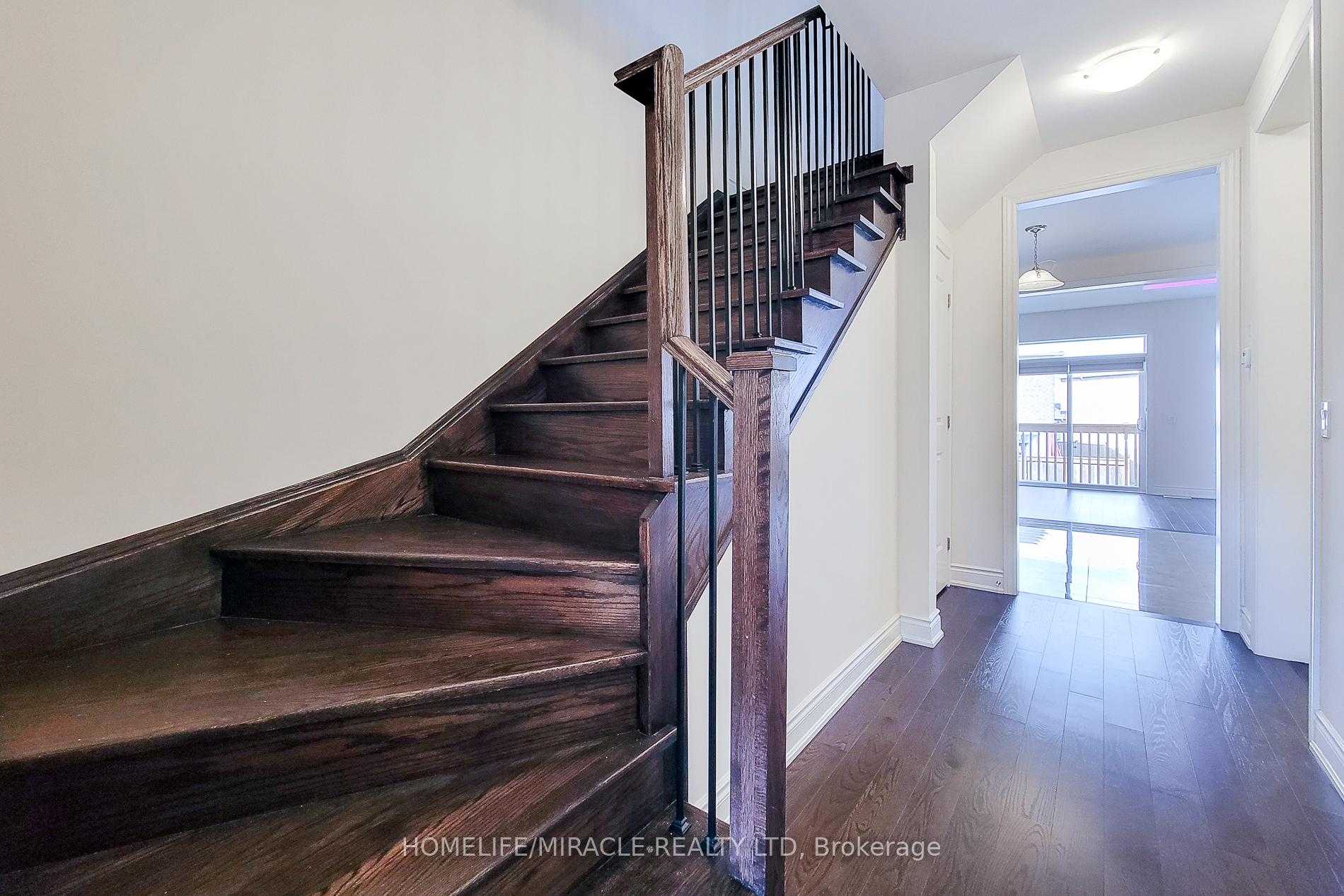 Photo 19 of 1101 Garner Road E, Hamilton, Ancaster — HOMEH