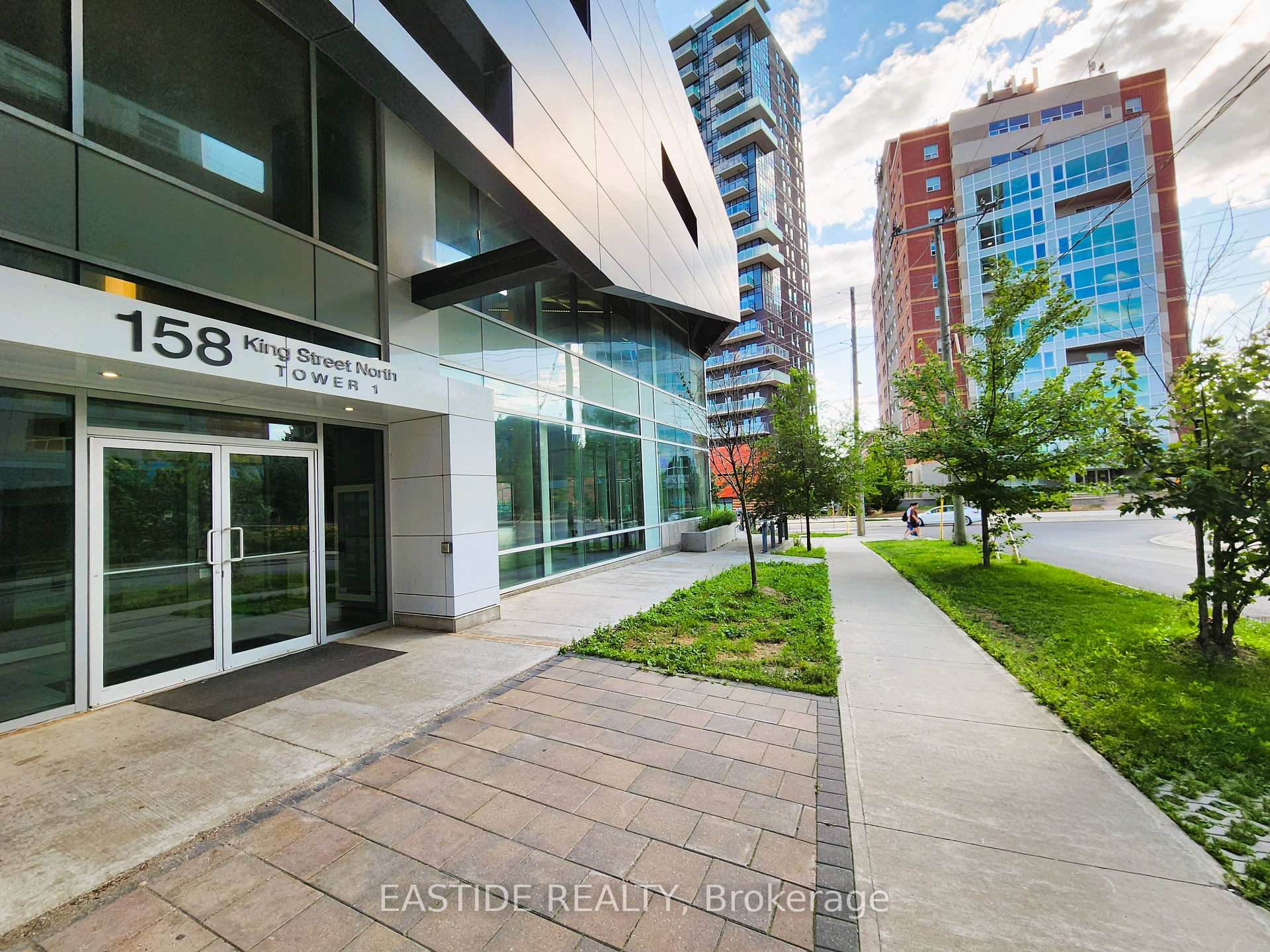Front of Unit 1805, 158 King Street N