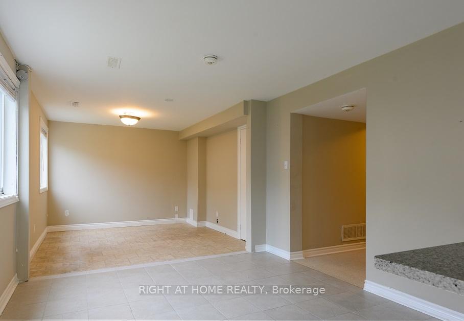 Photo 8 of 696 Ormond Drive, Oshawa, Samac — HOMEH