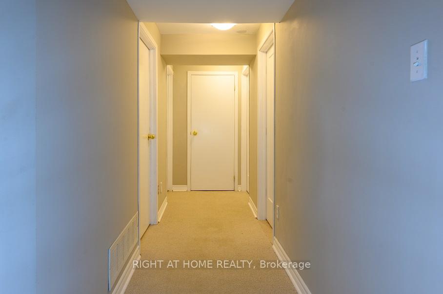 Photo 9 of 696 Ormond Drive, Oshawa, Samac — HOMEH