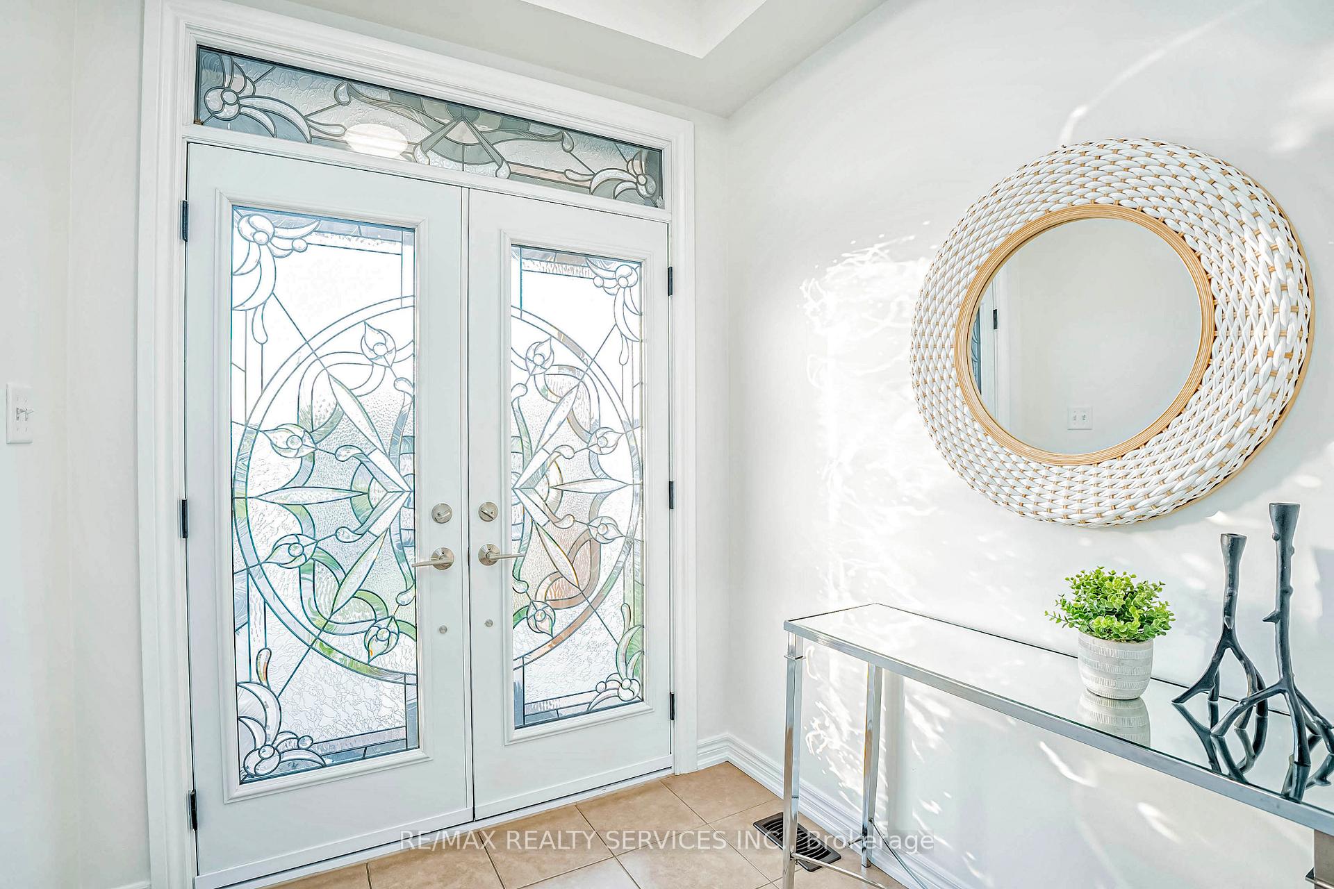 Photo 25 of 85 Frenchpark Circle, Brampton, Credit Valley — HOMEH
