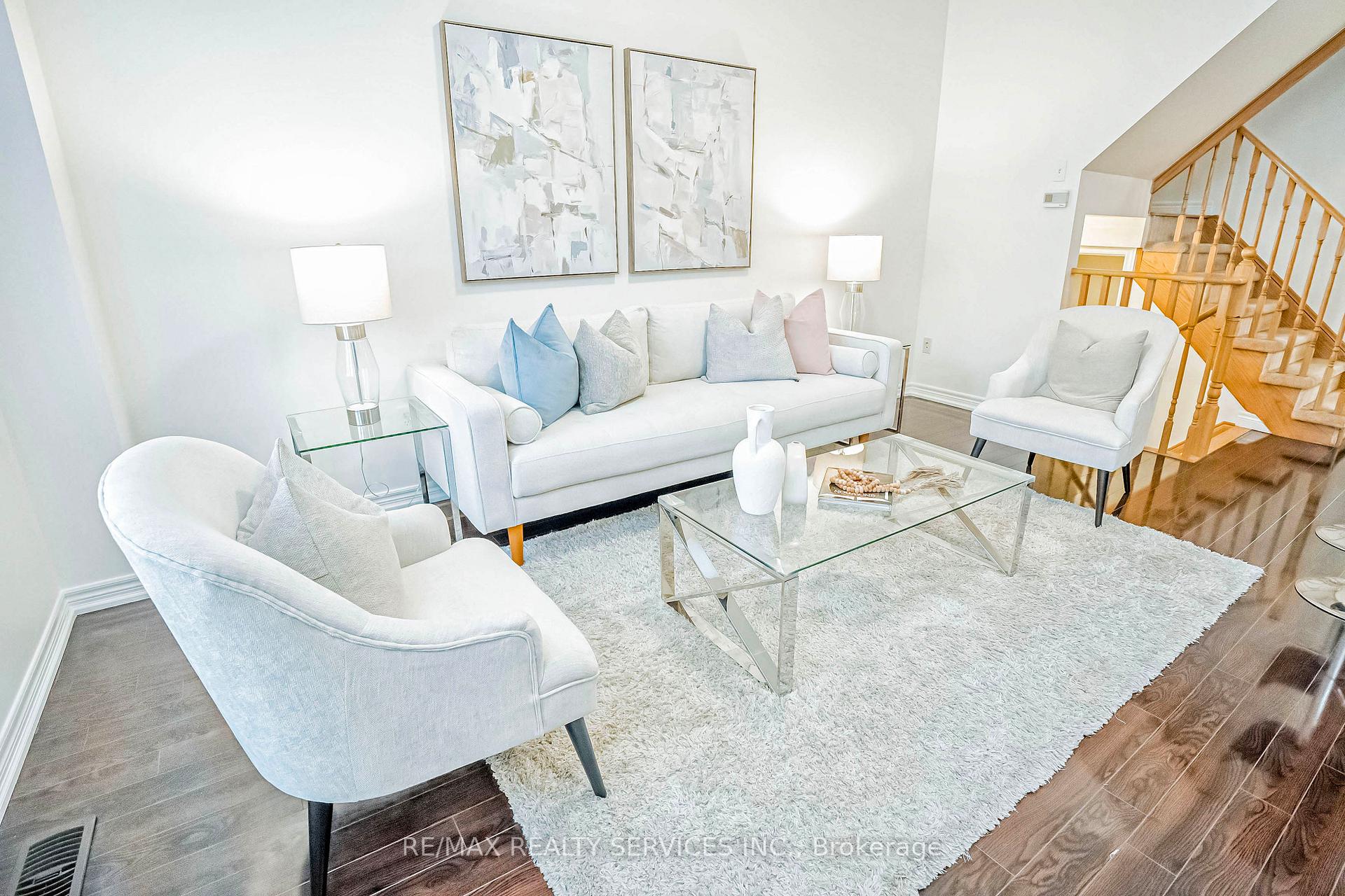 Photo 29 of 85 Frenchpark Circle, Brampton, Credit Valley — HOMEH