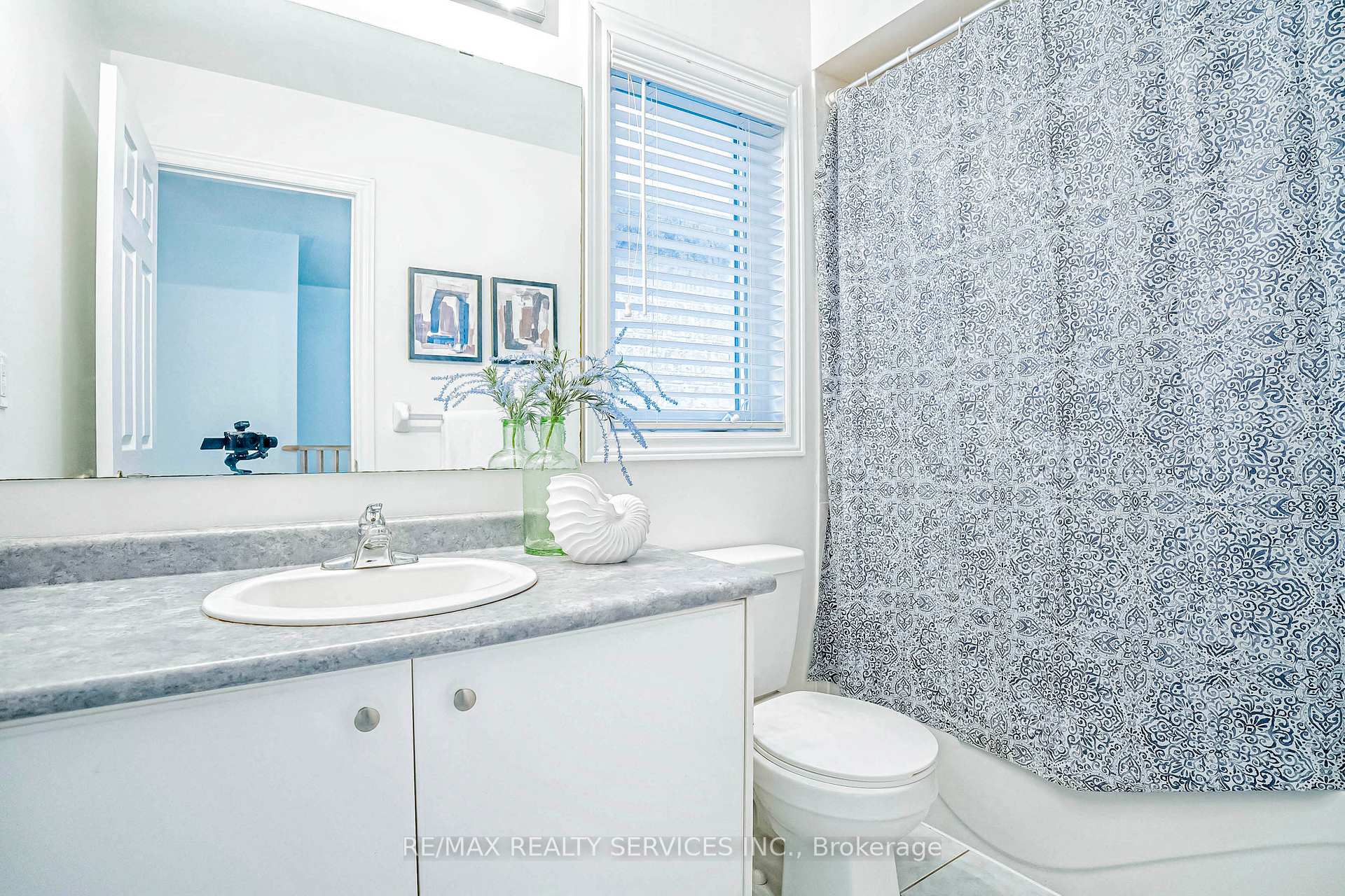 Photo 72 of 85 Frenchpark Circle, Brampton, Credit Valley — HOMEH