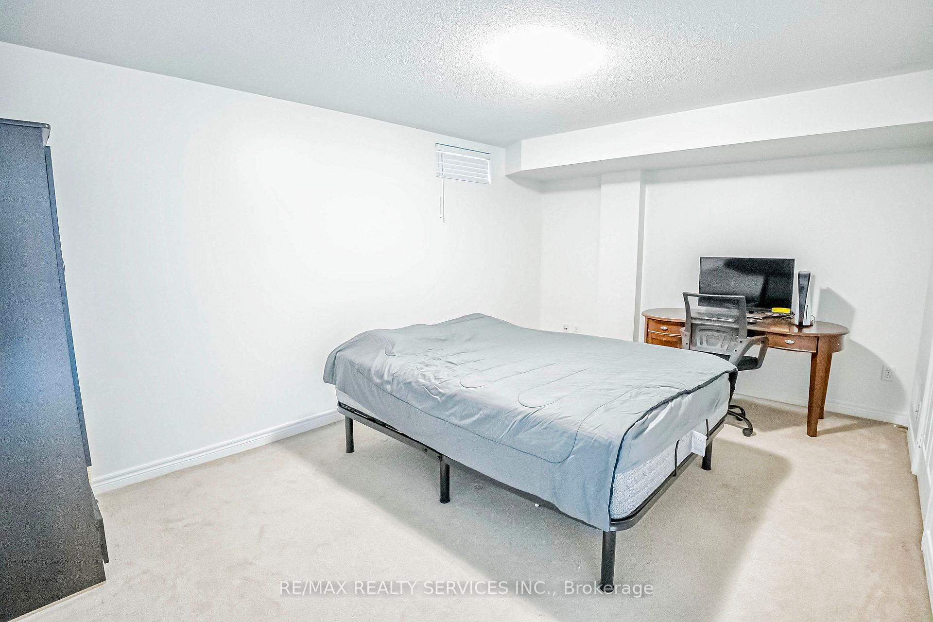 Photo 75 of 85 Frenchpark Circle, Brampton, Credit Valley — HOMEH