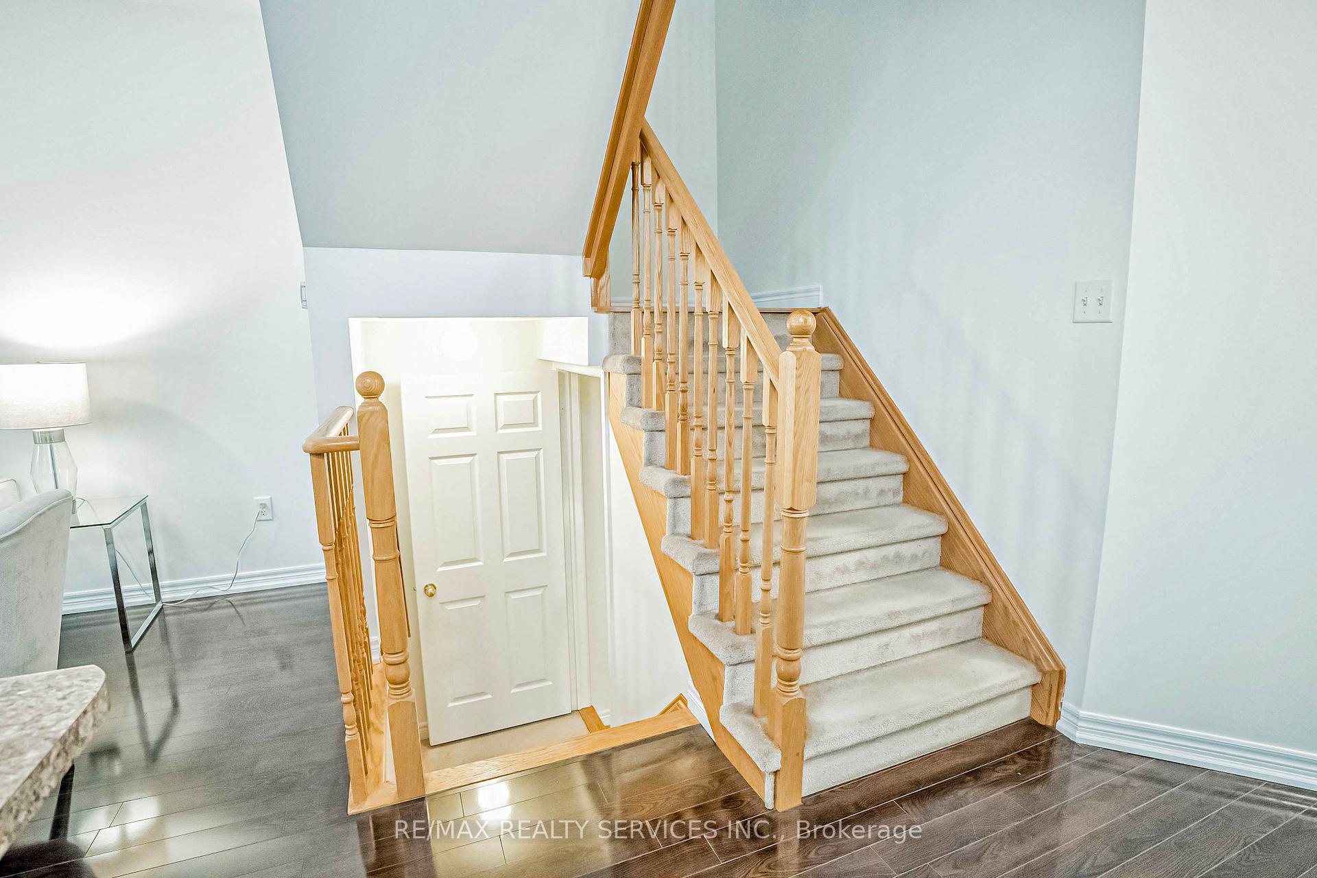Photo 41 of 85 Frenchpark Circle, Brampton, Credit Valley — HOMEH