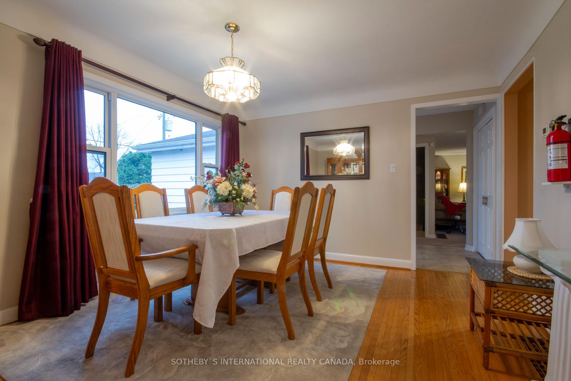 Photo 12 of 593 Westview Avenue, Hamilton, Ancaster — HOMEH