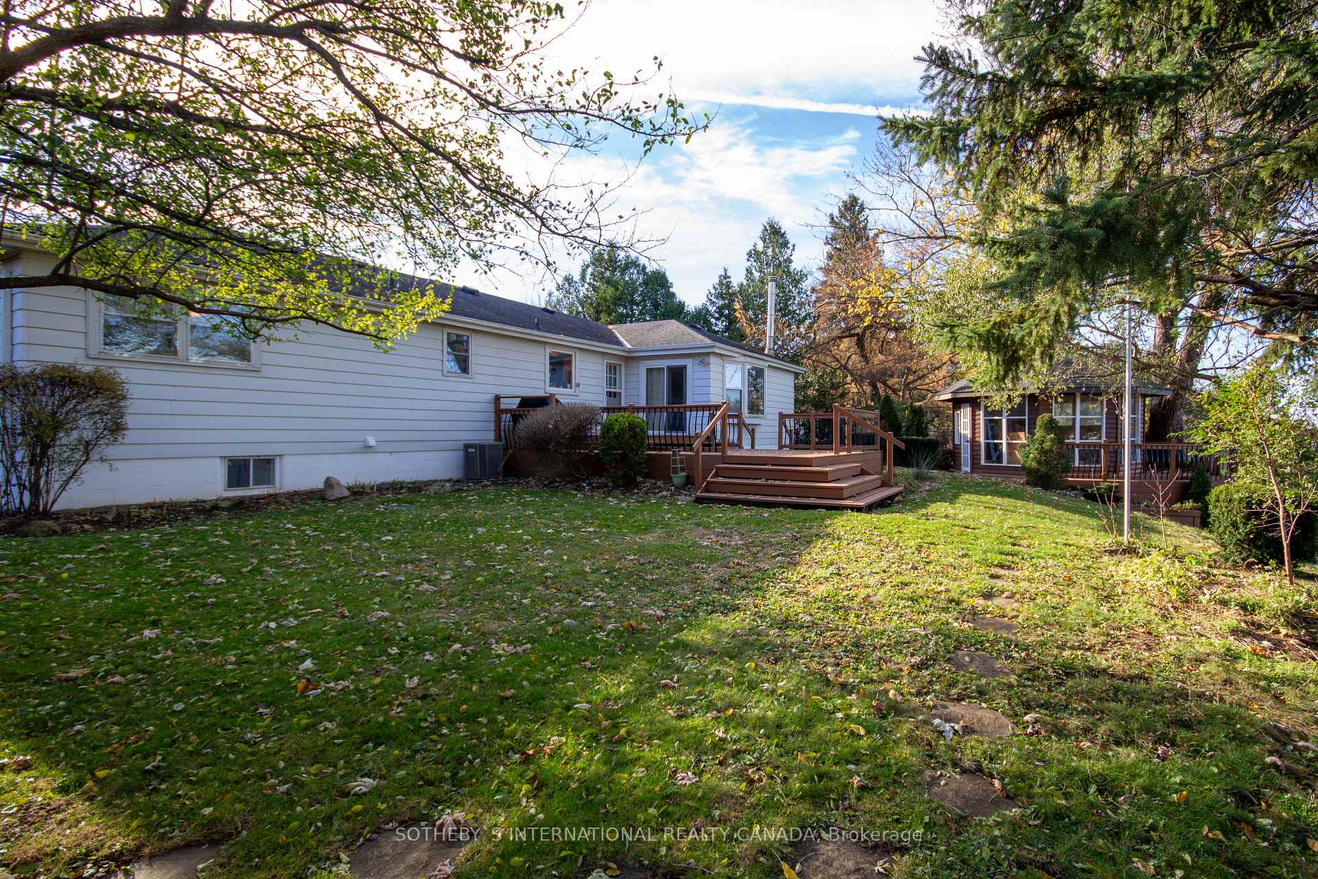 Photo 26 of 593 Westview Avenue, Hamilton, Ancaster — HOMEH