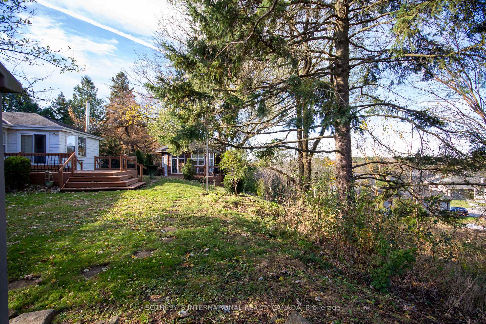 Photo 27 of 593 Westview Avenue, Hamilton, Ancaster — HOMEH
