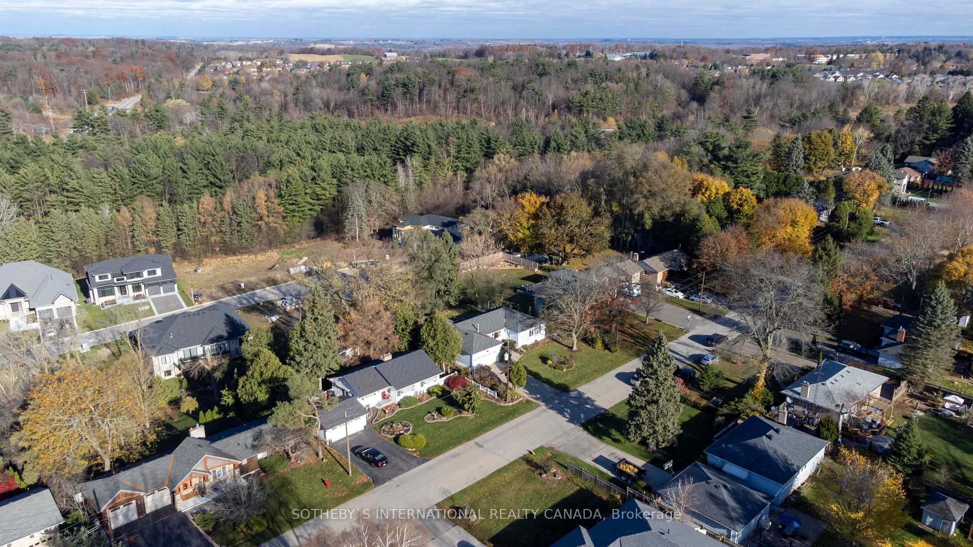 Photo 33 of 593 Westview Avenue, Hamilton, Ancaster — HOMEH