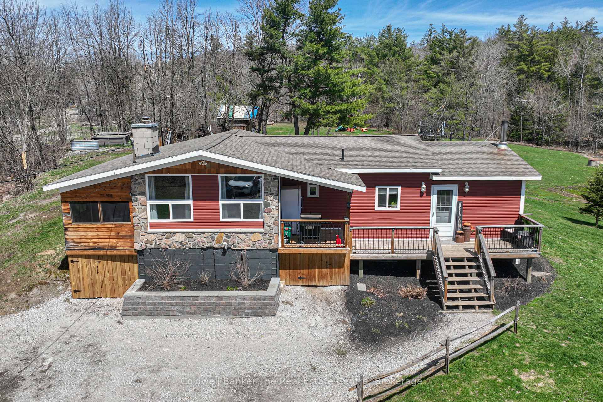 Photo 1 of 1777 Doe Lake Road, Gravenhurst — HOMEH