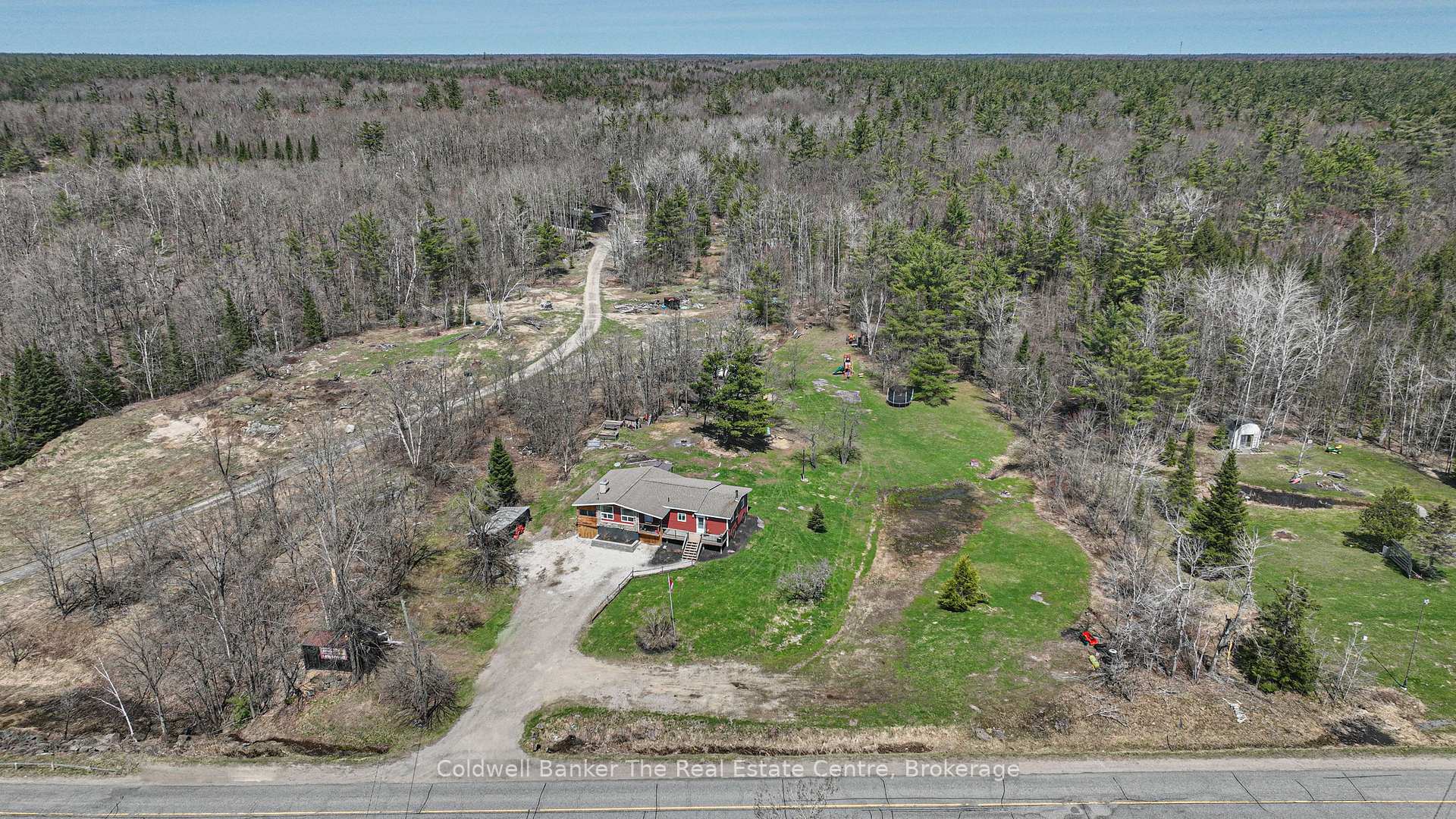Photo 3 of 1777 Doe Lake Road, Gravenhurst — HOMEH