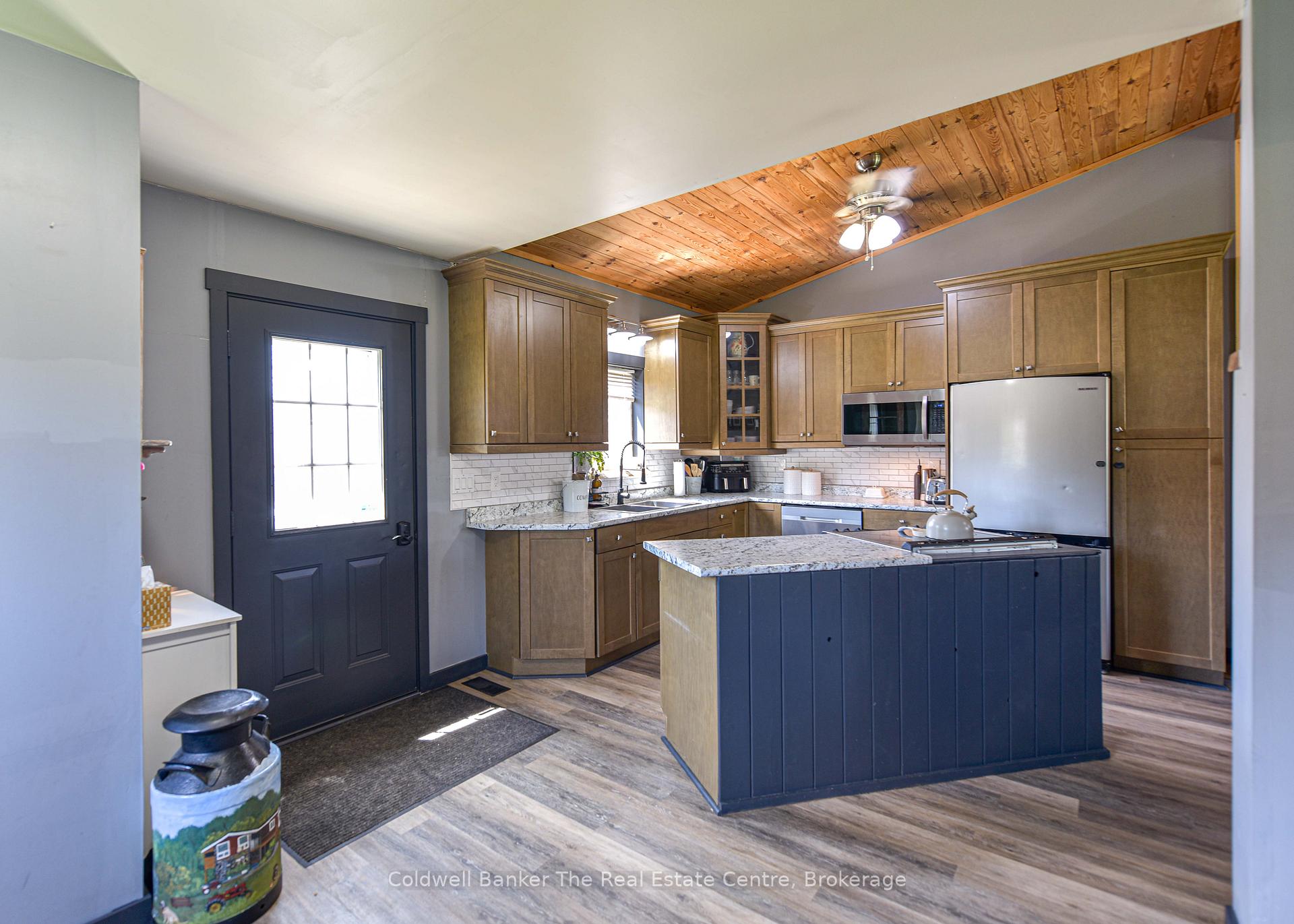 Photo 6 of 1777 Doe Lake Road, Gravenhurst — HOMEH
