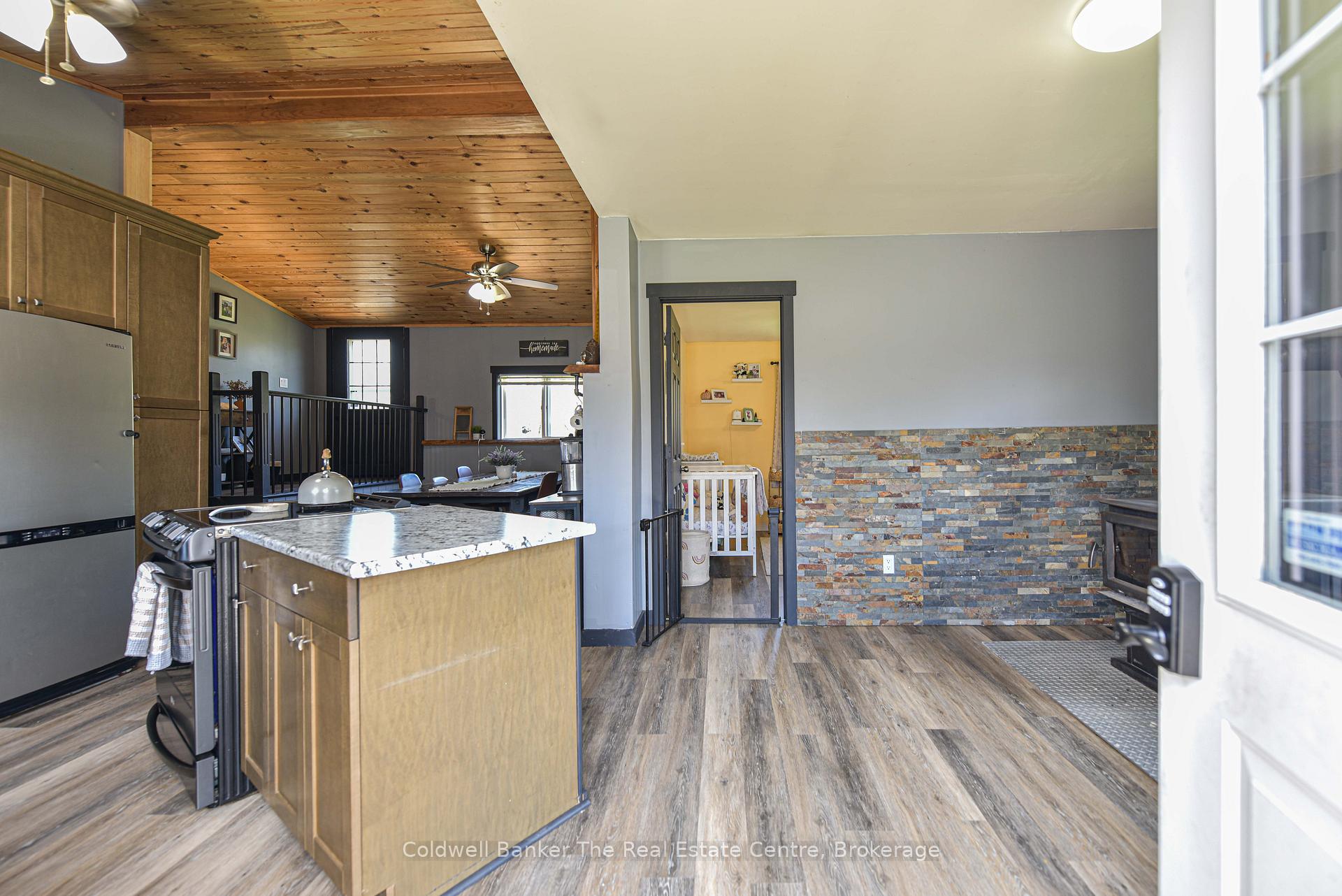 Photo 10 of 1777 Doe Lake Road, Gravenhurst — HOMEH