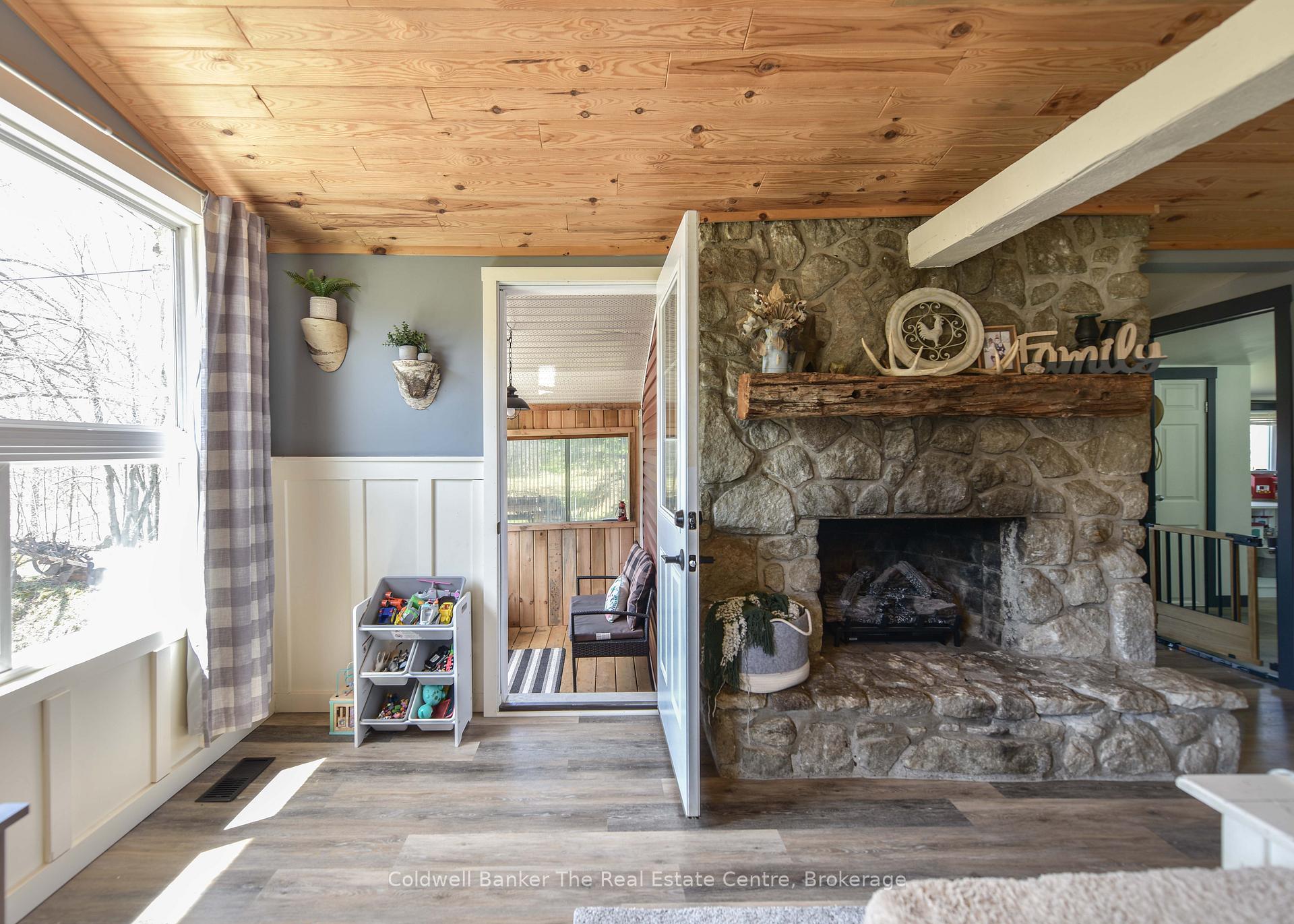 Photo 32 of 1777 Doe Lake Road, Gravenhurst — HOMEH