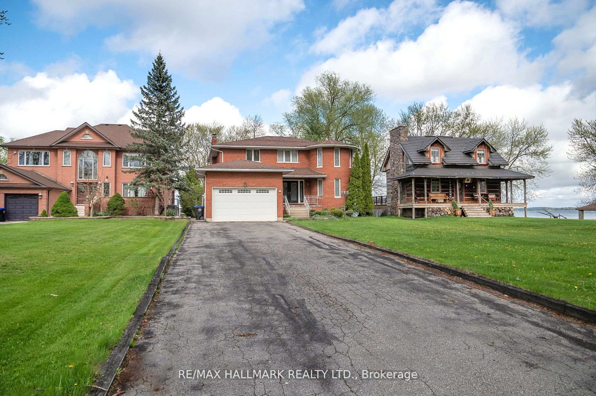 Photo 2 of 223 Bayshore Road, Innisfil, Rural Innisfil — HOMEH