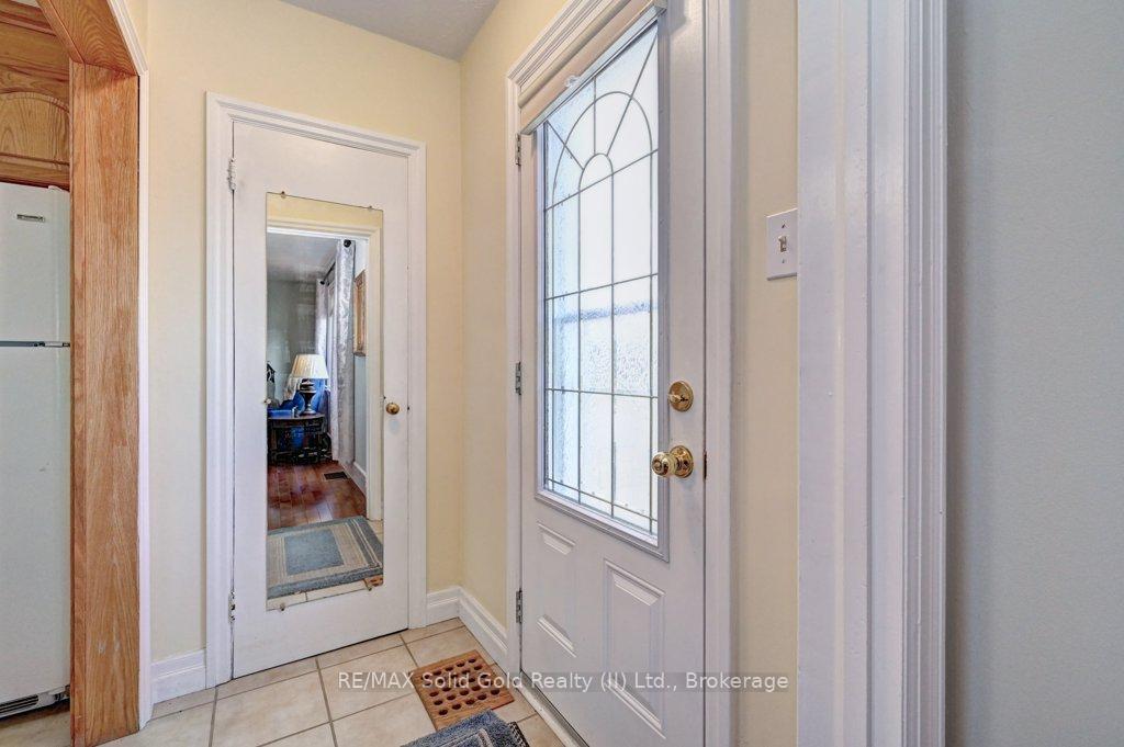 Photo 3 of 211 Lorne Avenue, Kitchener — HOMEH