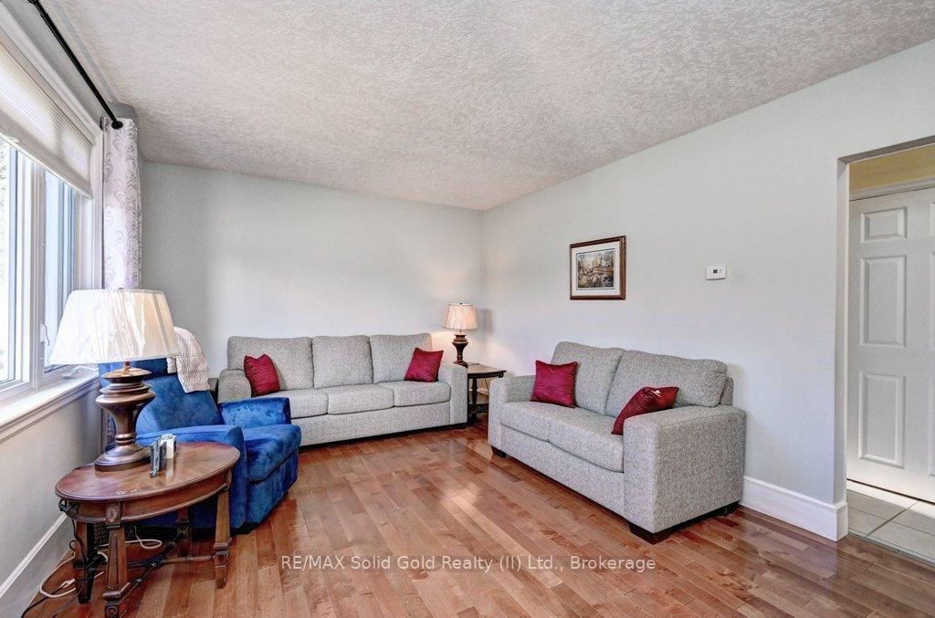Photo 7 of 211 Lorne Avenue, Kitchener — HOMEH