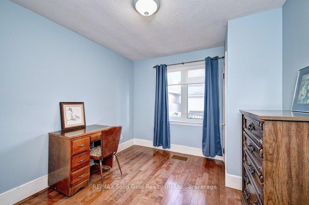 Photo 13 of 211 Lorne Avenue, Kitchener — HOMEH