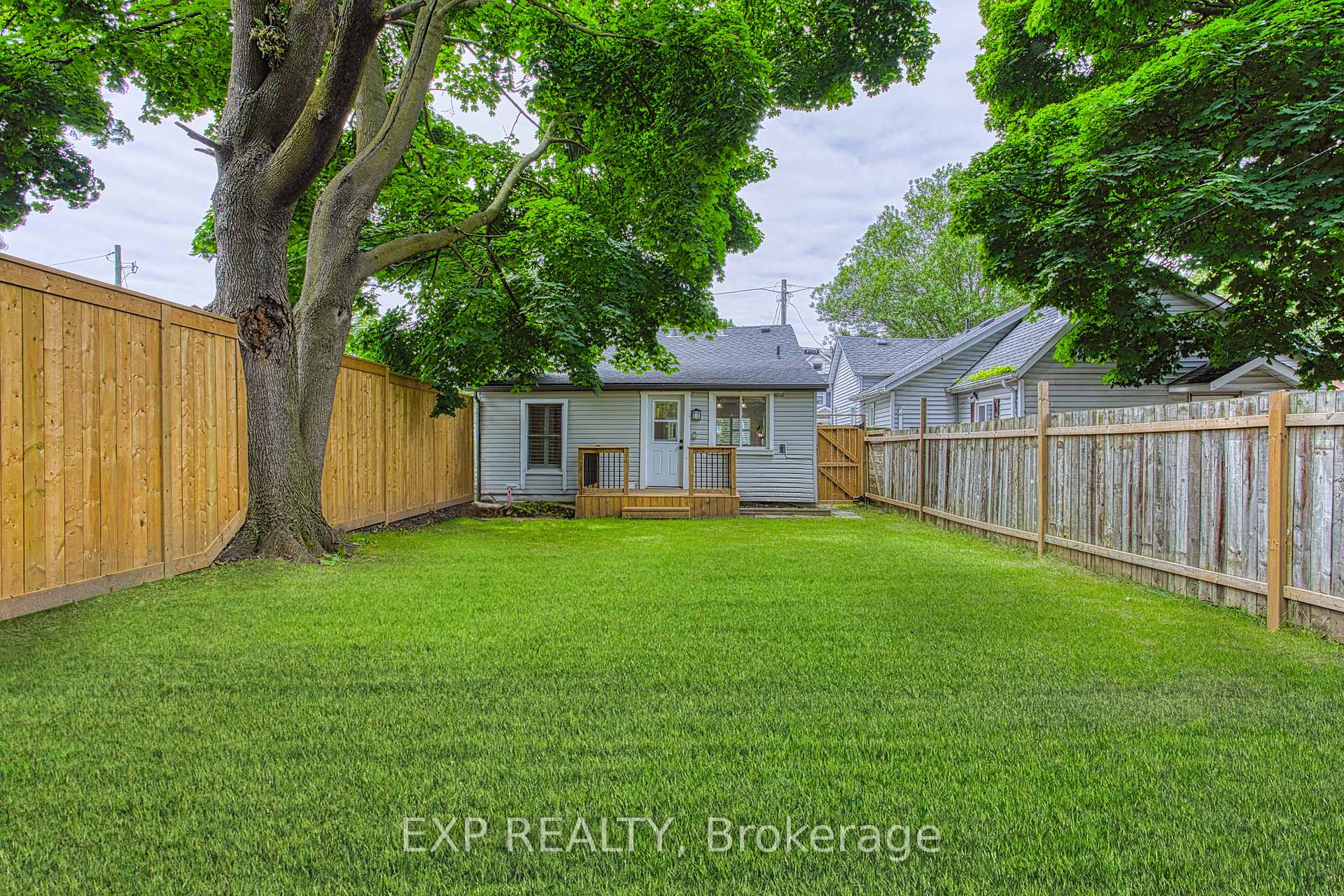 Photo 19 of 12 Napier Street, St. Catharines, Downtown — HOMEH