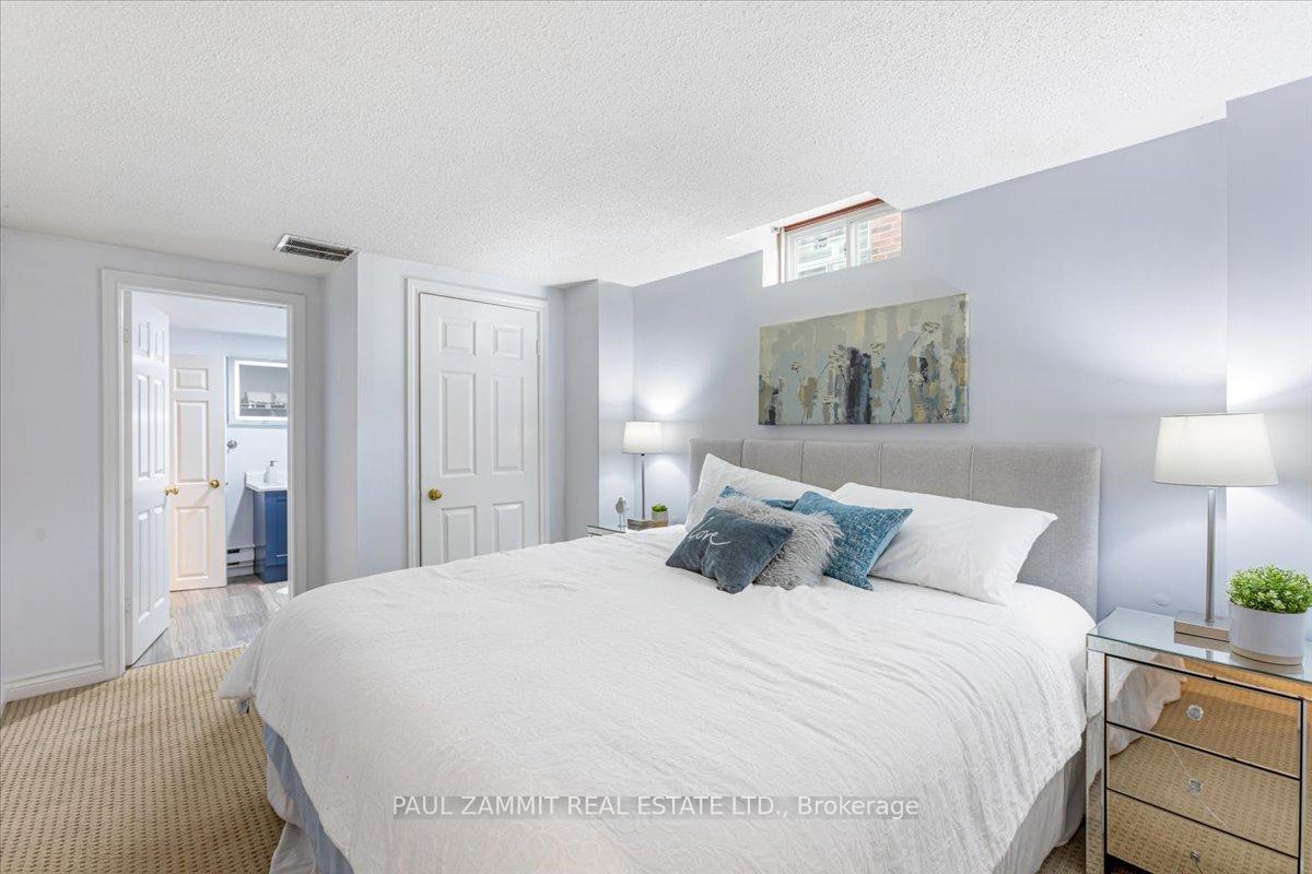 Photo 33 of 31 Bryant Road, Markham, Markham Village — HOMEH