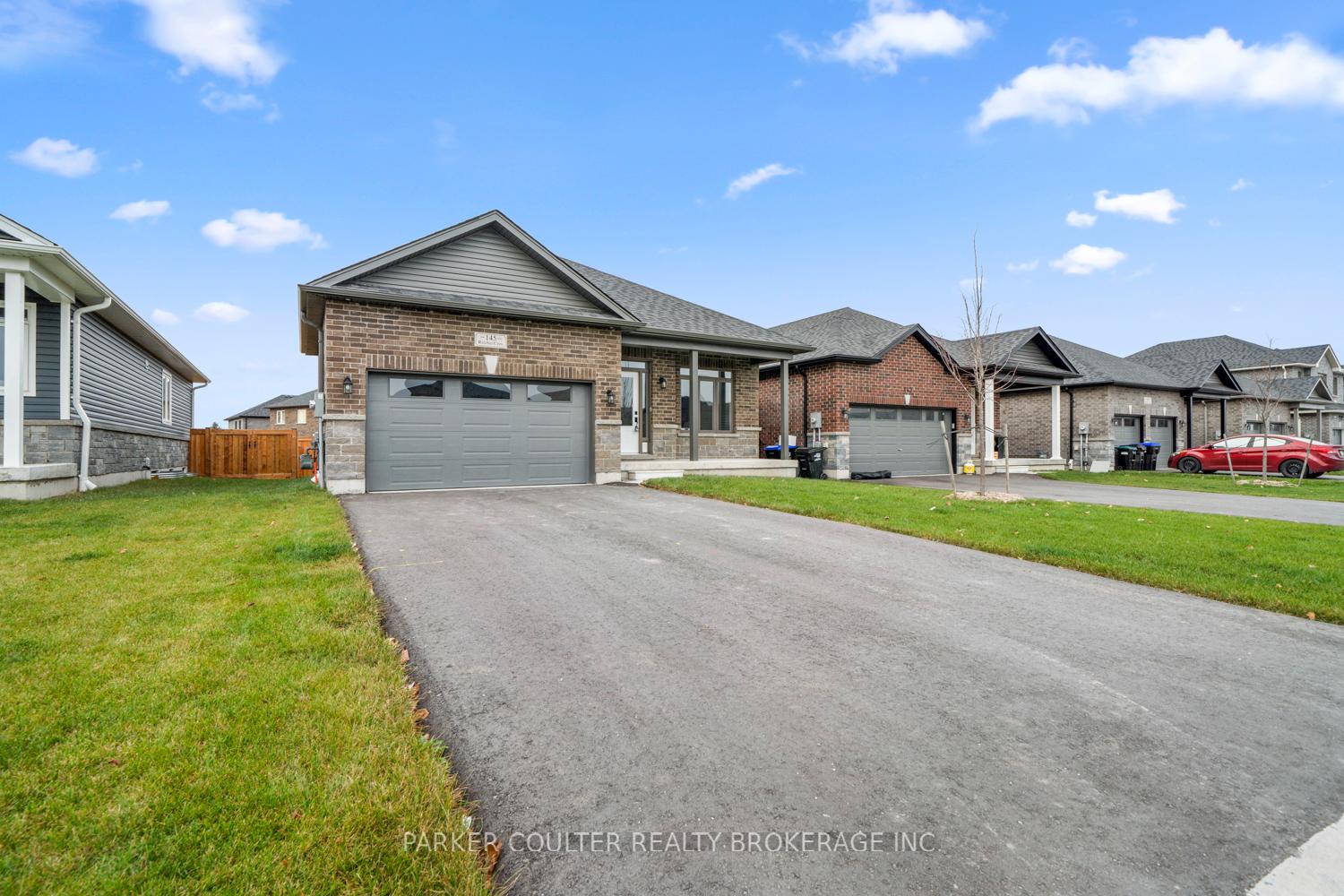 Photo 2 of 145 Ritchie Crescent, Springwater, Rural Springwater — HOMEH