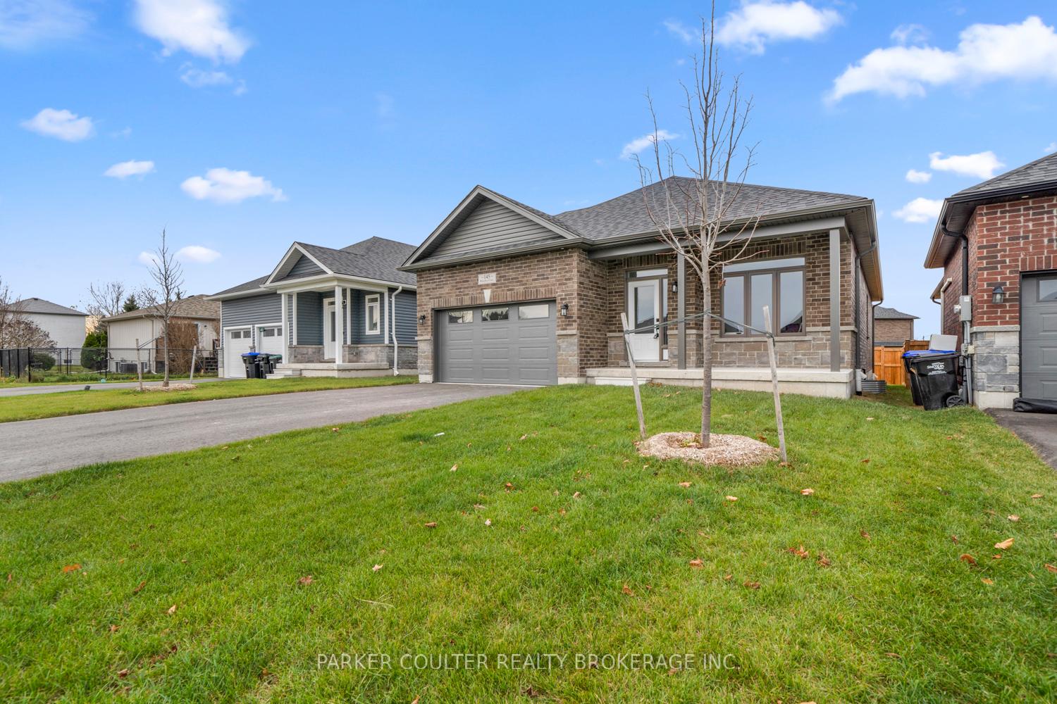 Photo 3 of 145 Ritchie Crescent, Springwater, Rural Springwater — HOMEH