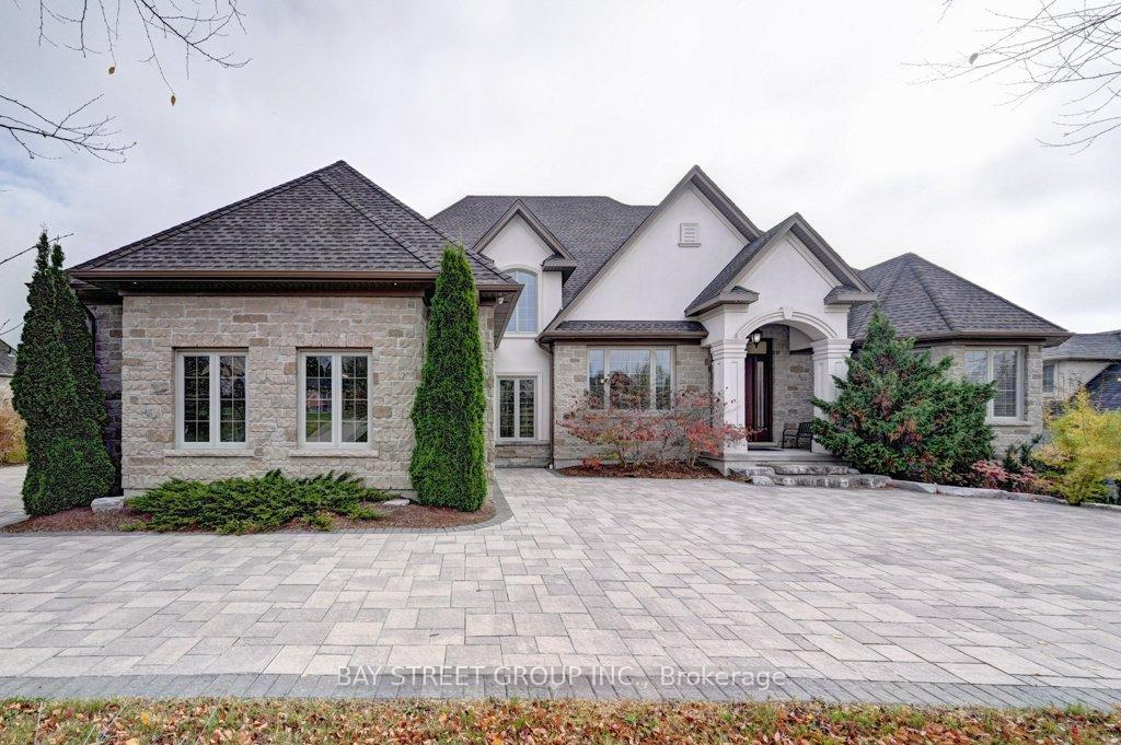 Photo 2 of 74 Paddock Court, Kitchener — HOMEH