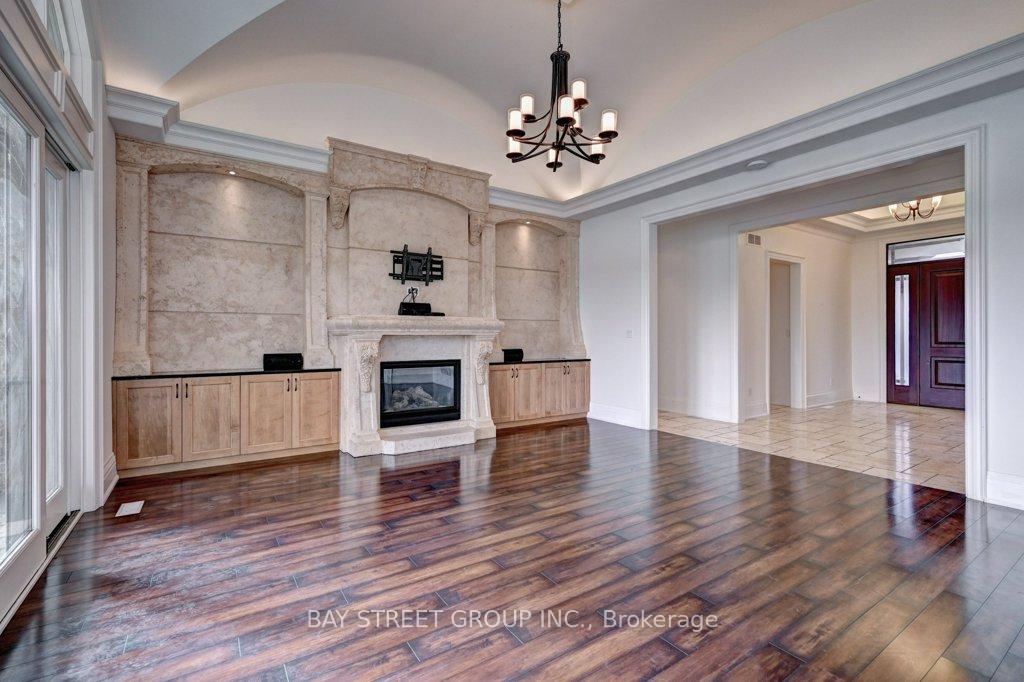 Photo 8 of 74 Paddock Court, Kitchener — HOMEH
