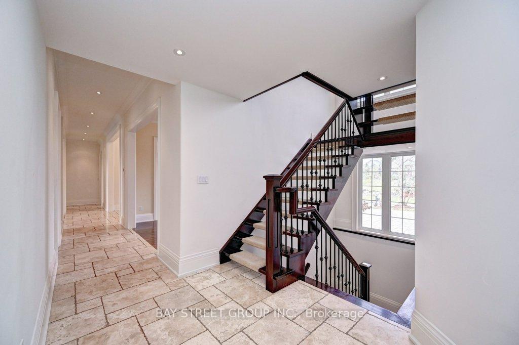 Photo 20 of 74 Paddock Court, Kitchener — HOMEH