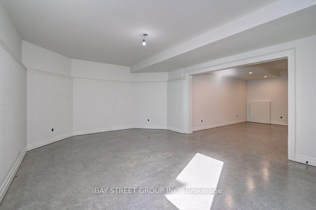 Photo 27 of 74 Paddock Court, Kitchener — HOMEH