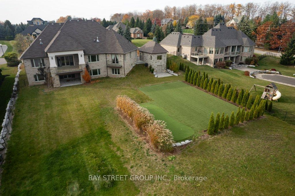 Photo 35 of 74 Paddock Court, Kitchener — HOMEH