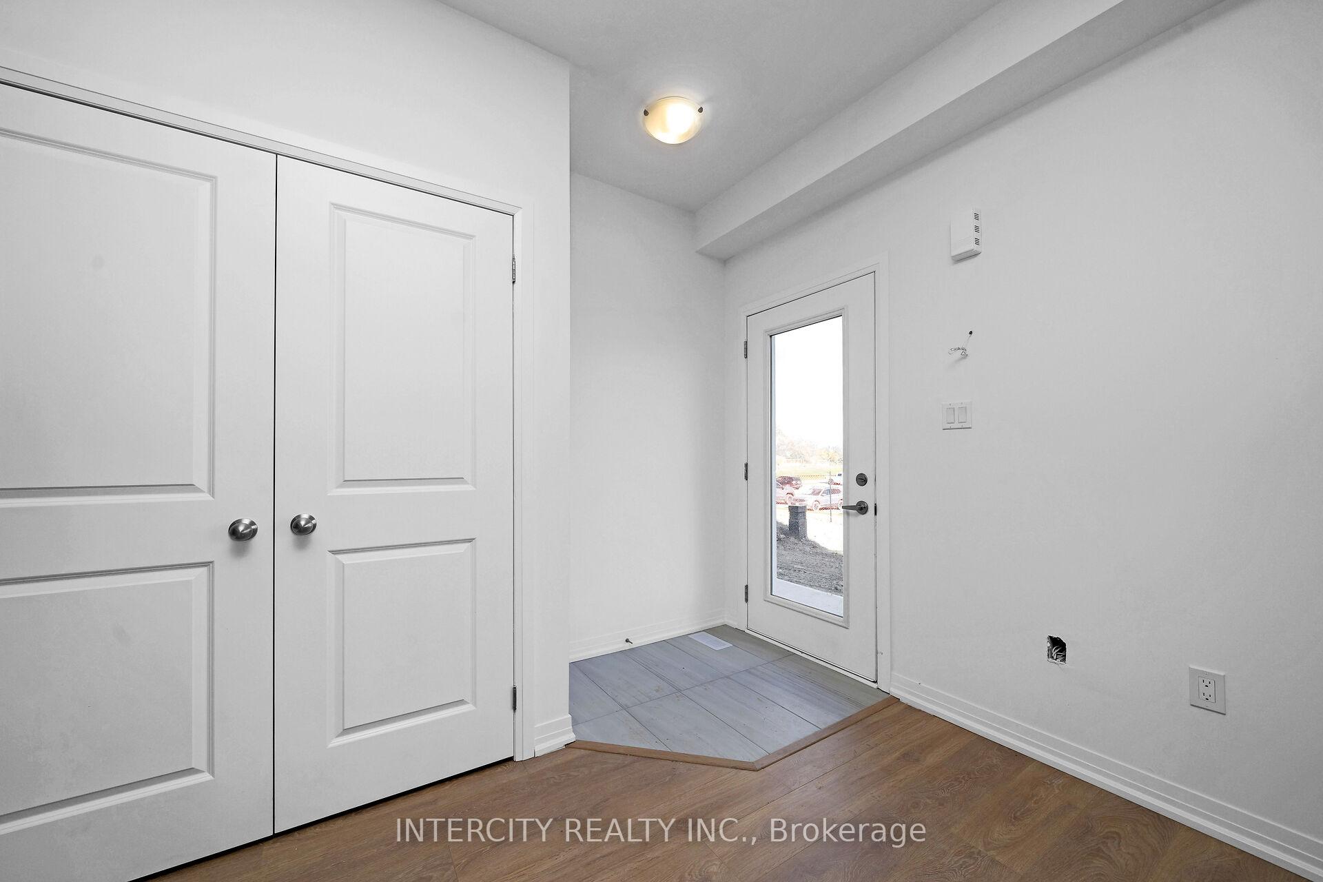 Photo 3 of 21 Alan Francis Lane, Markham, Cachet — HOMEH