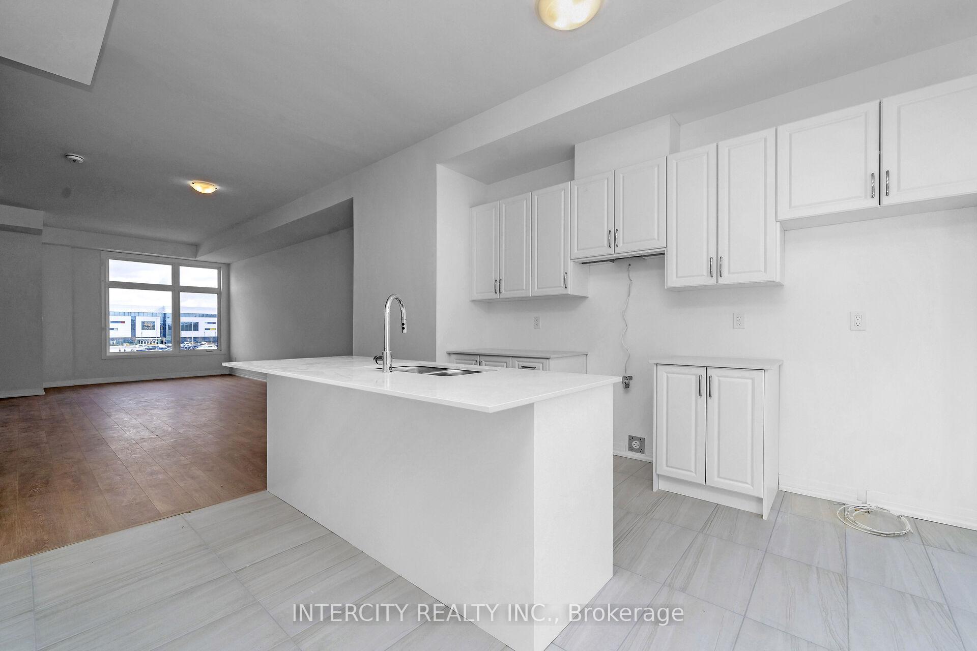 Photo 11 of 21 Alan Francis Lane, Markham, Cachet — HOMEH