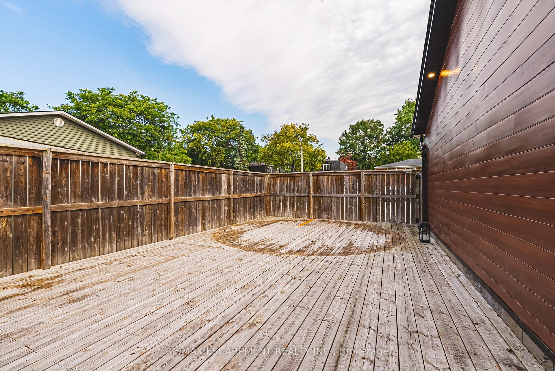 Photo 73 of 75 Graystone Drive, Hamilton, Gilkson — HOMEH