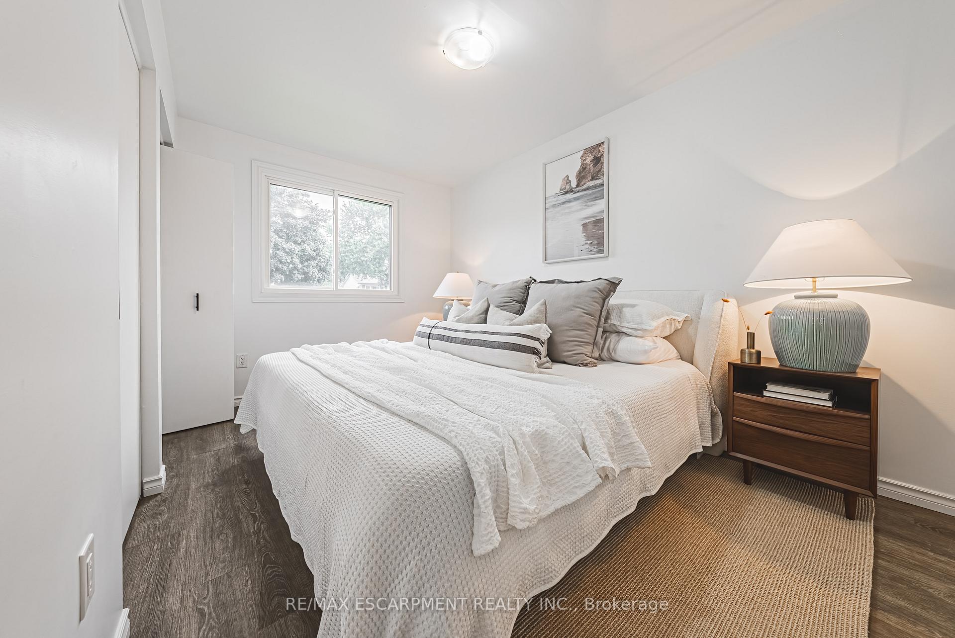 Photo 33 of 75 Graystone Drive, Hamilton, Gilkson — HOMEH