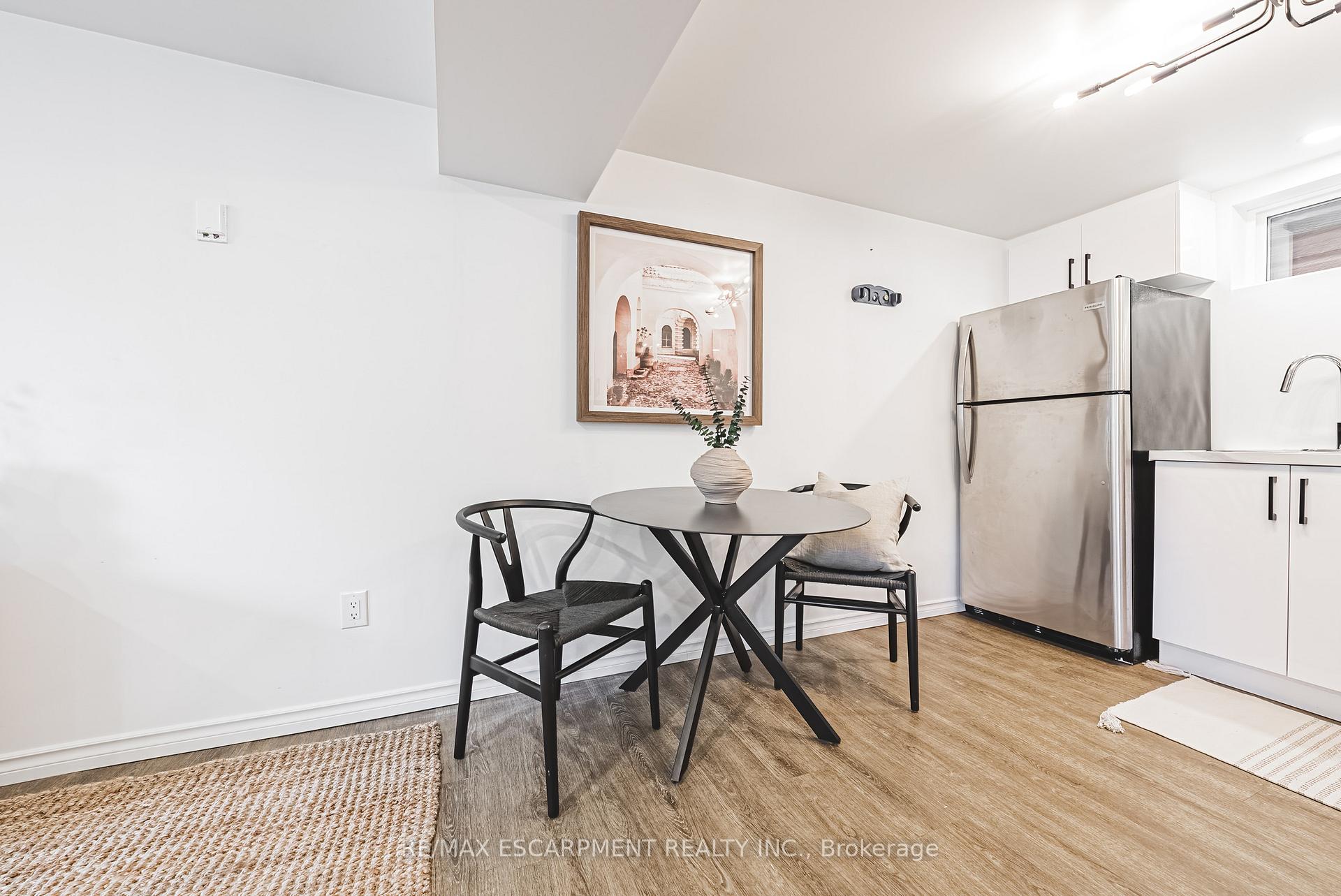 Photo 43 of 75 Graystone Drive, Hamilton, Gilkson — HOMEH