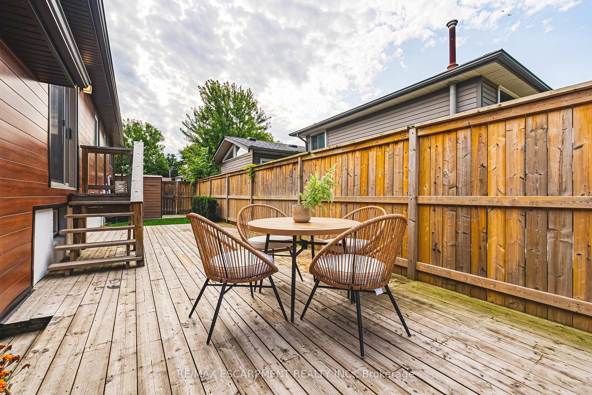 Photo 50 of 75 Graystone Drive, Hamilton, Gilkson — HOMEH