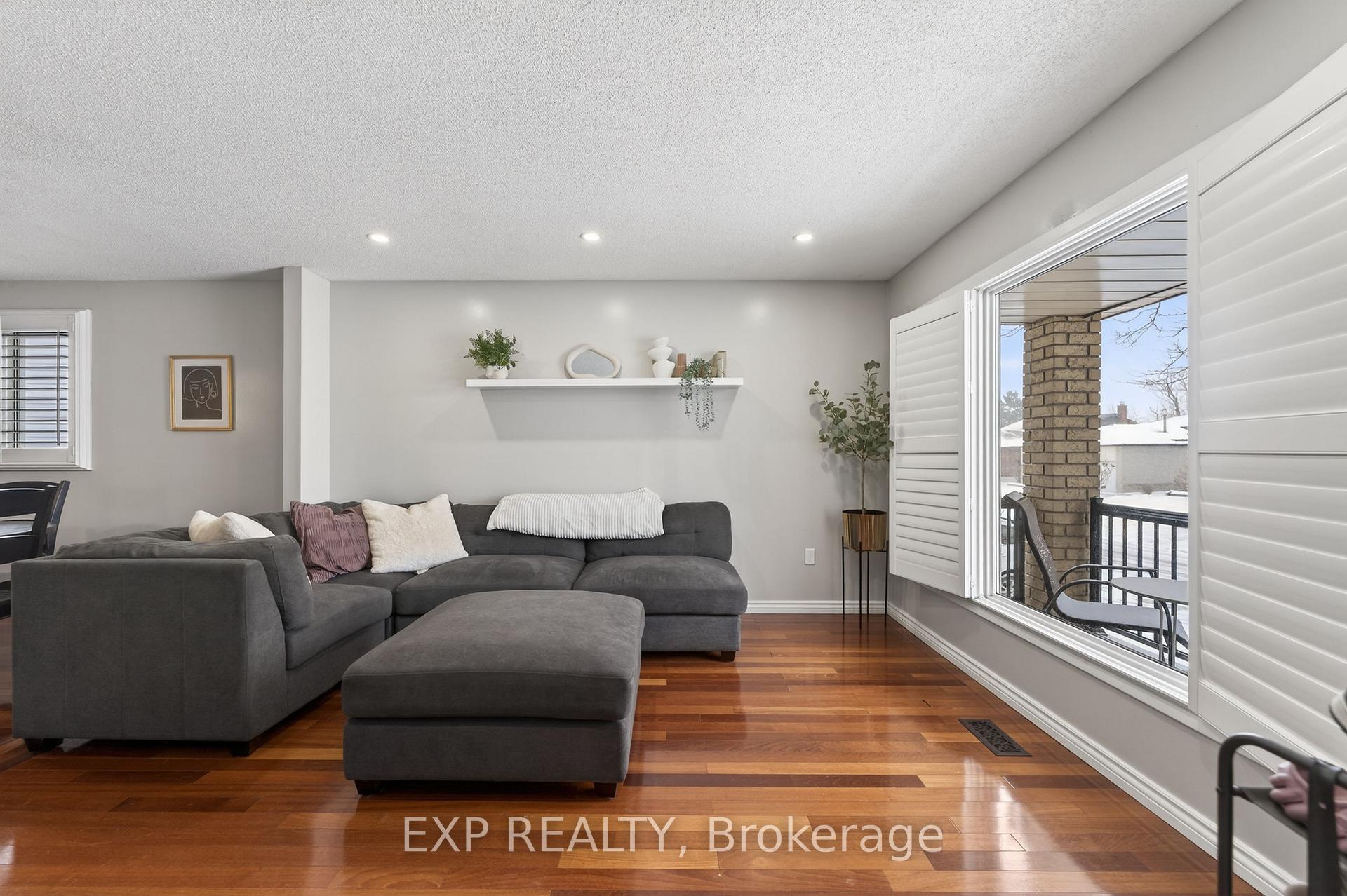 Photo 8 of 431 Rexford Drive, Hamilton, Randall — HOMEH