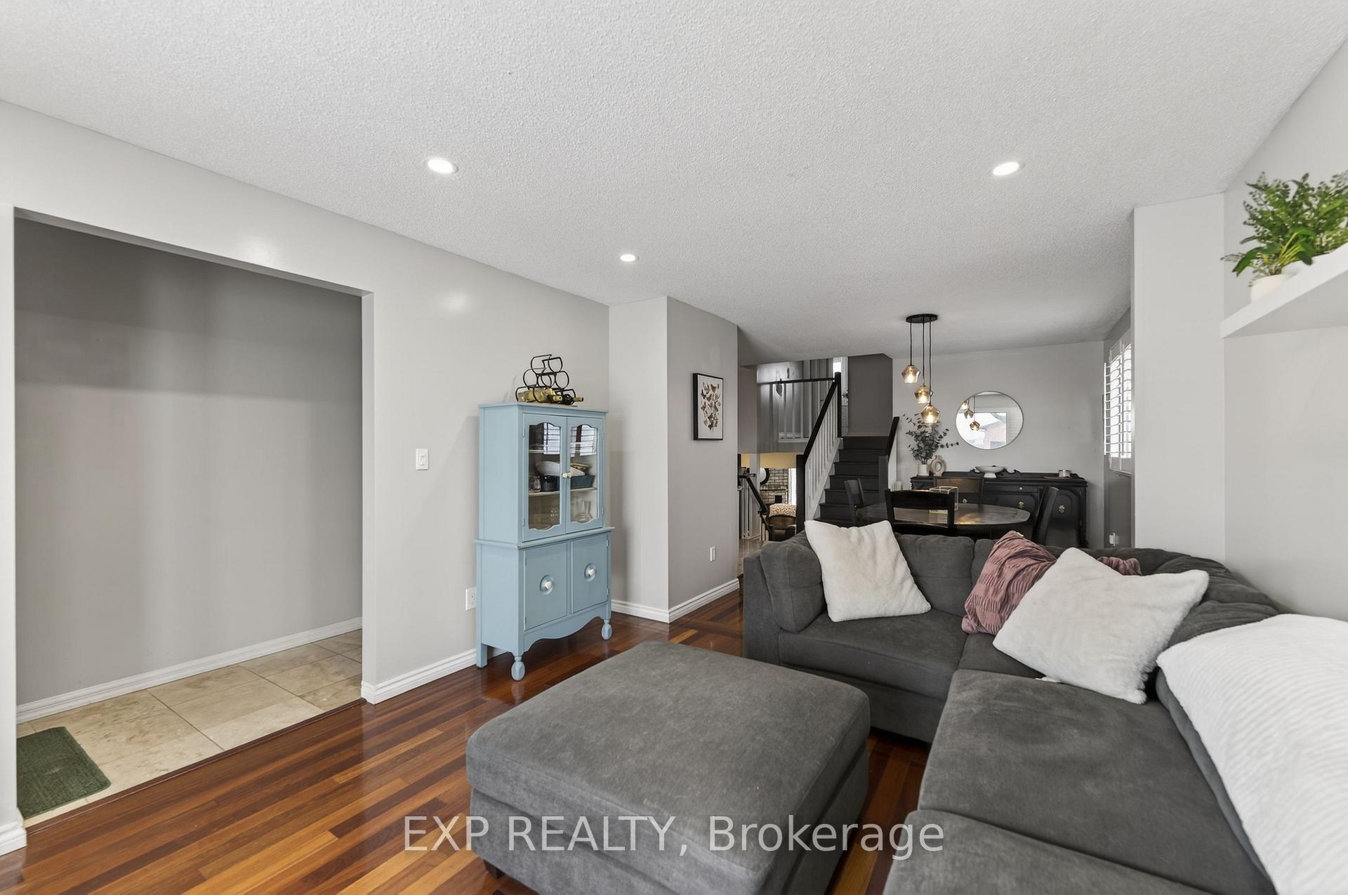 Photo 9 of 431 Rexford Drive, Hamilton, Randall — HOMEH