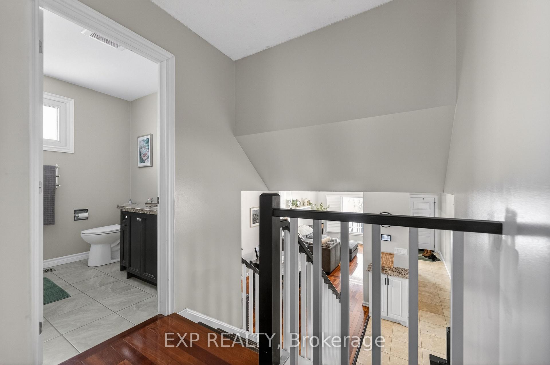 Photo 18 of 431 Rexford Drive, Hamilton, Randall — HOMEH