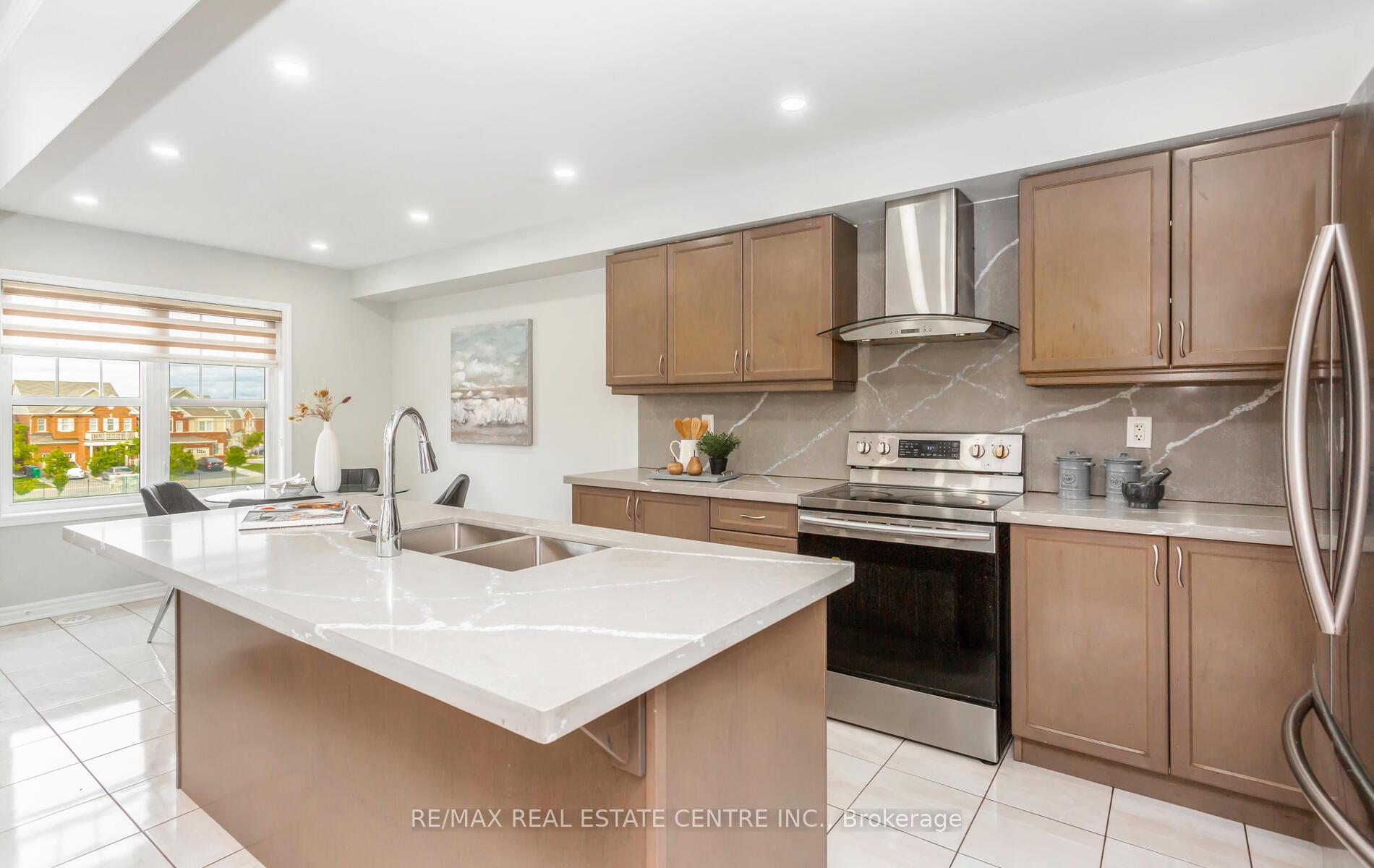 Photo 20 of 61 Stewardship Drive, Brampton, Northwest Brampton — HOMEH